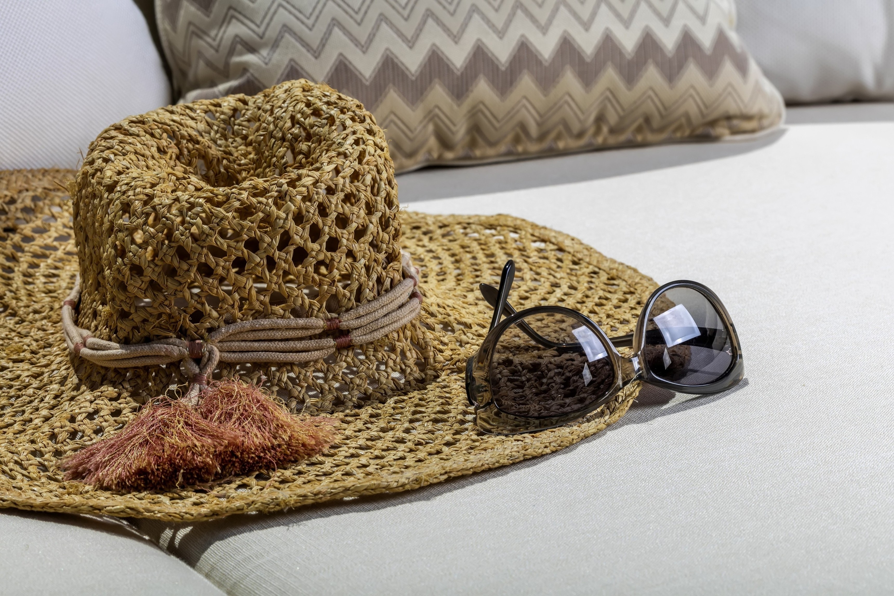 Out-of-Office Email Ideas for your Upcoming Yacht Holiday