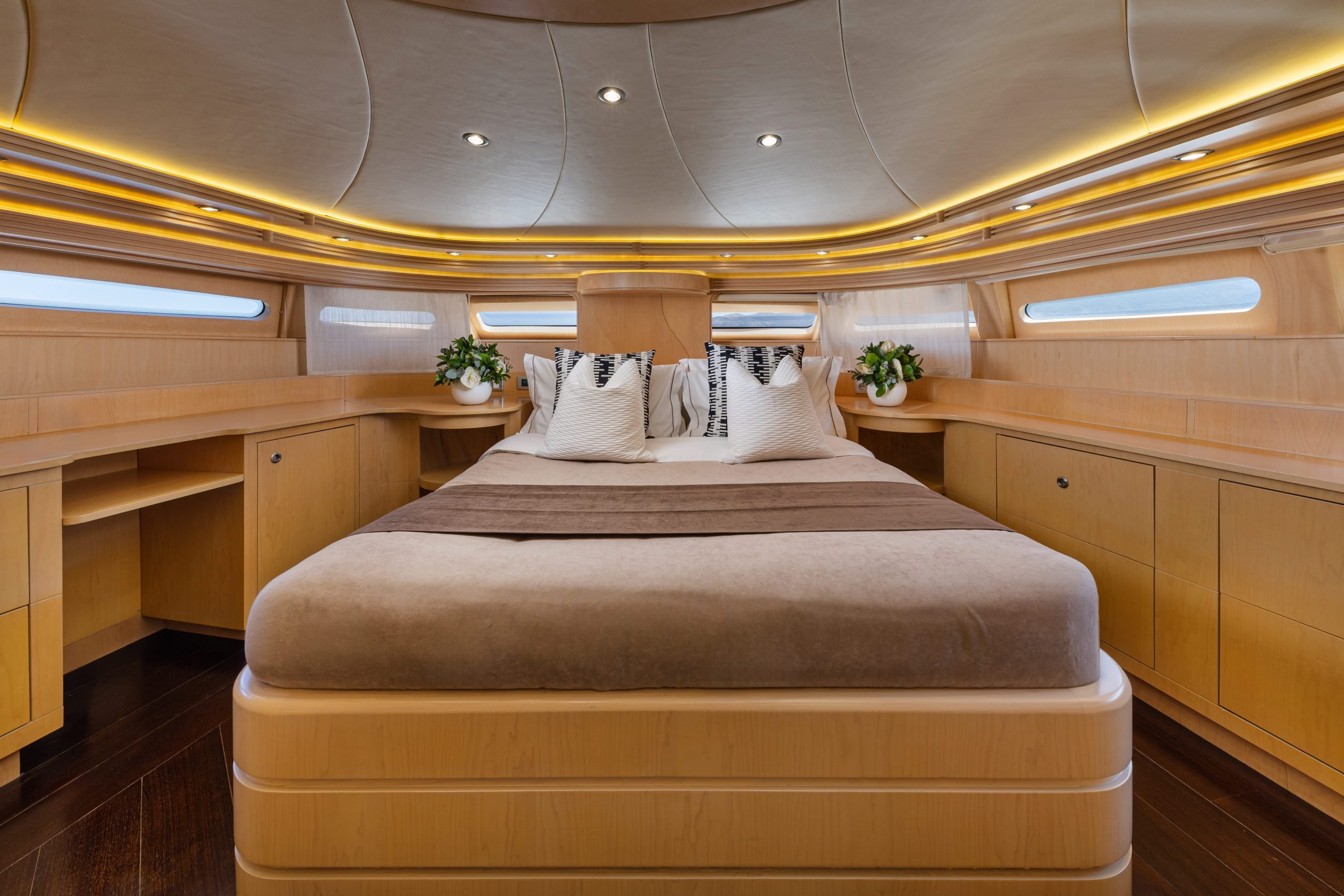 GRAY WOLF (ex PRINCESS L) yacht detail photo