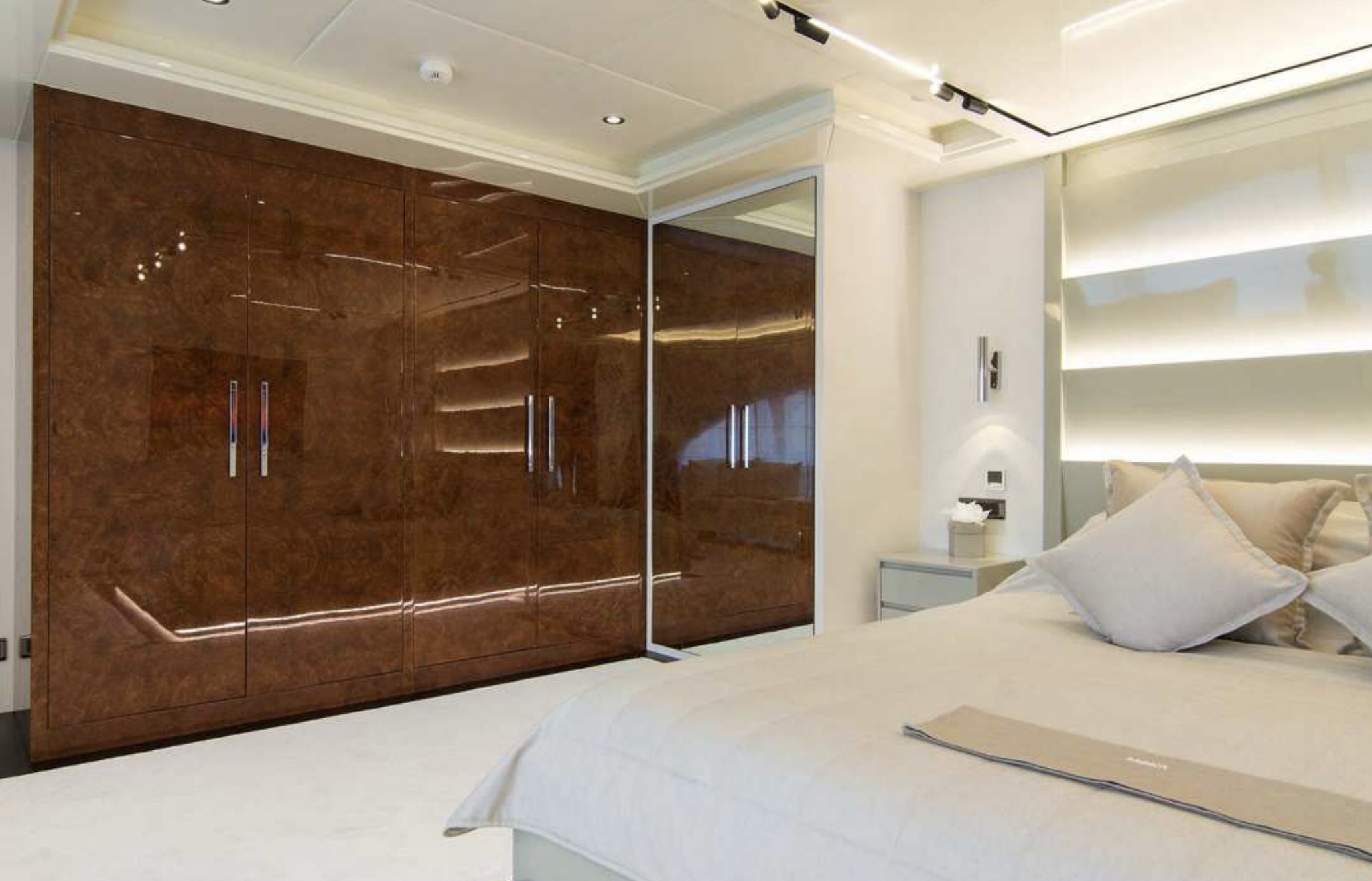 MOKA yacht detail photo