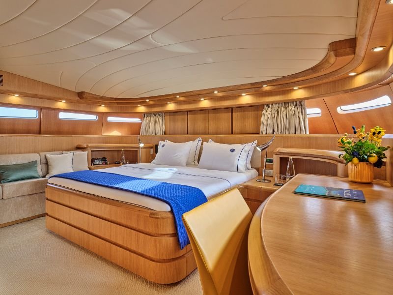Anasa yacht detail photo
