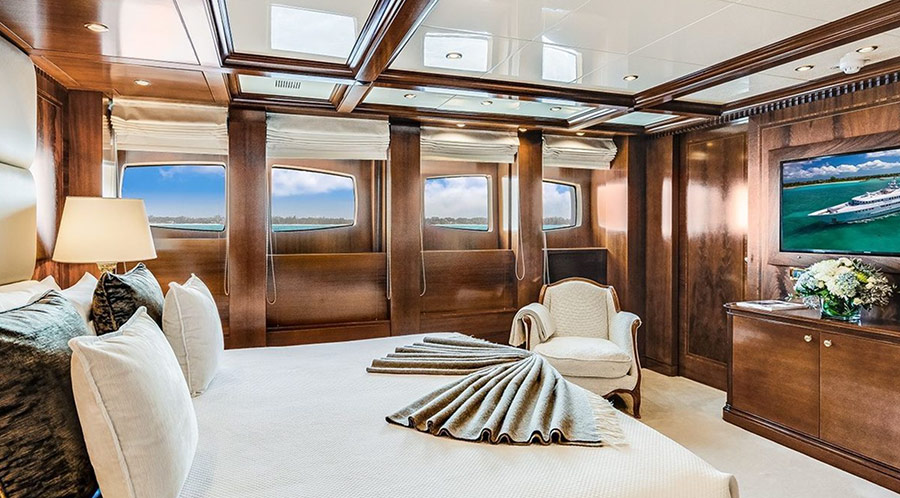 O'CEANOS yacht detail photo