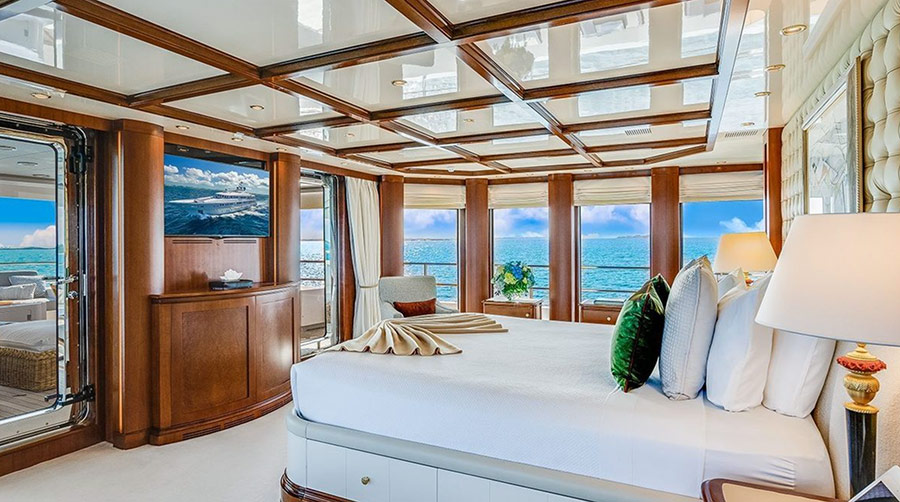 O'CEANOS yacht detail photo