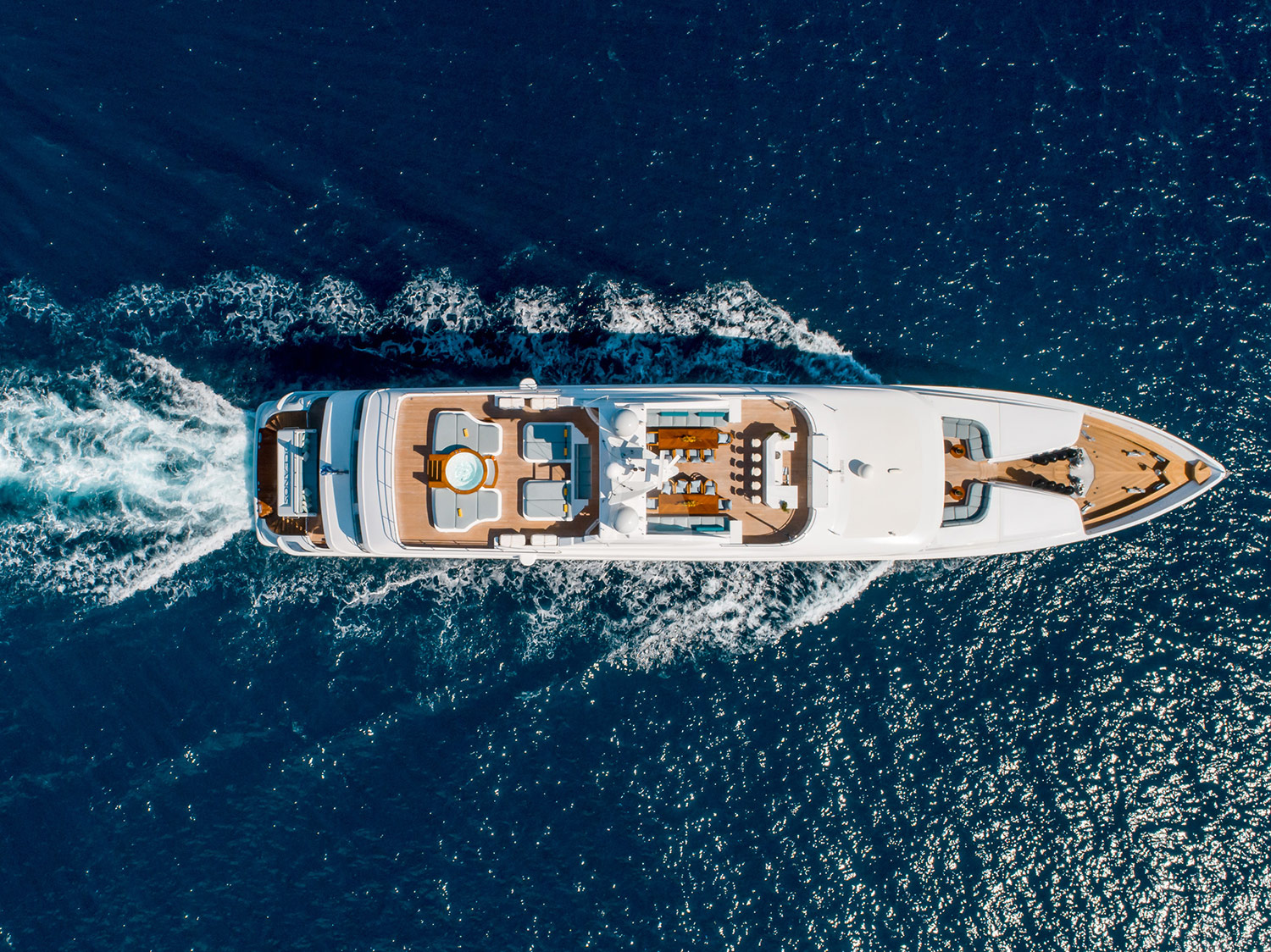 O'CEANOS sundeck lounge