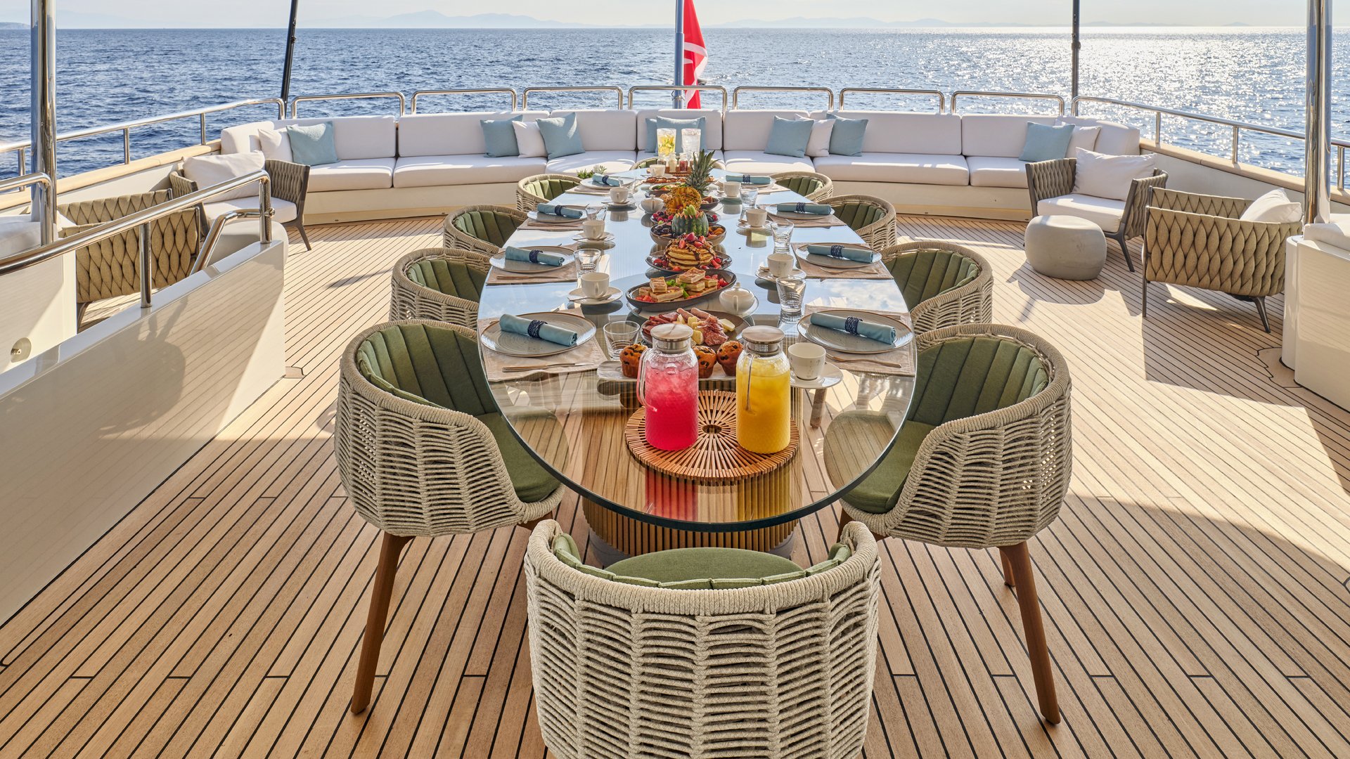 BARENTS yacht detail photo