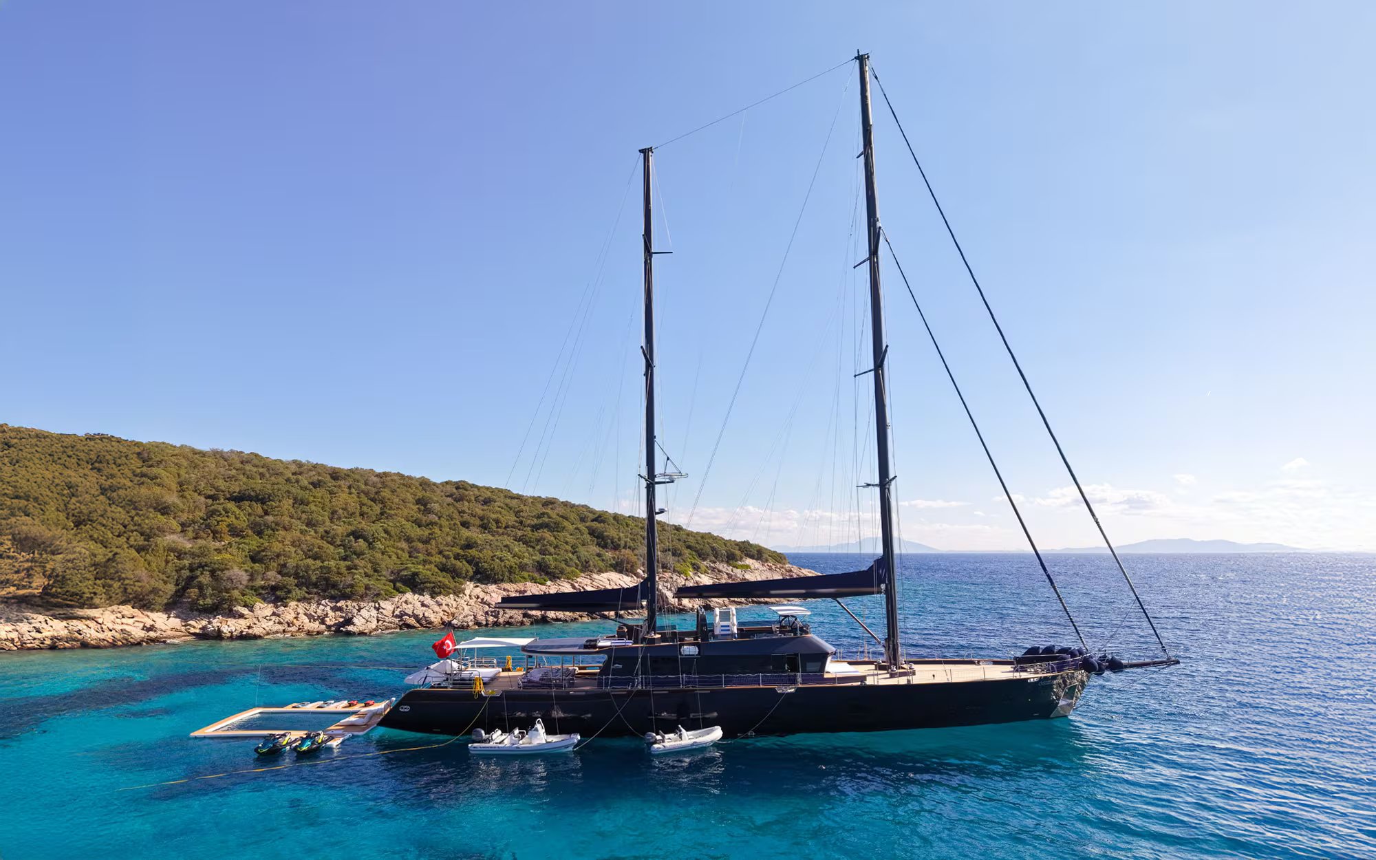 OGUZ KHAN beach club