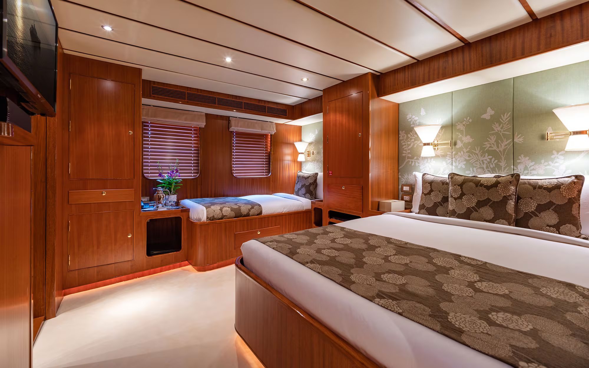 NORTHERN SUN yacht detail photo