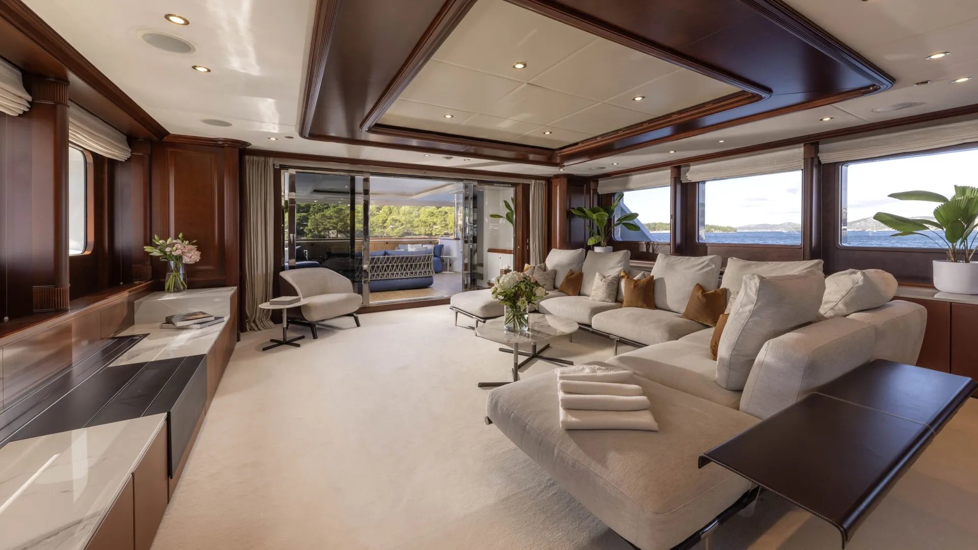 INCAL yacht detail photo