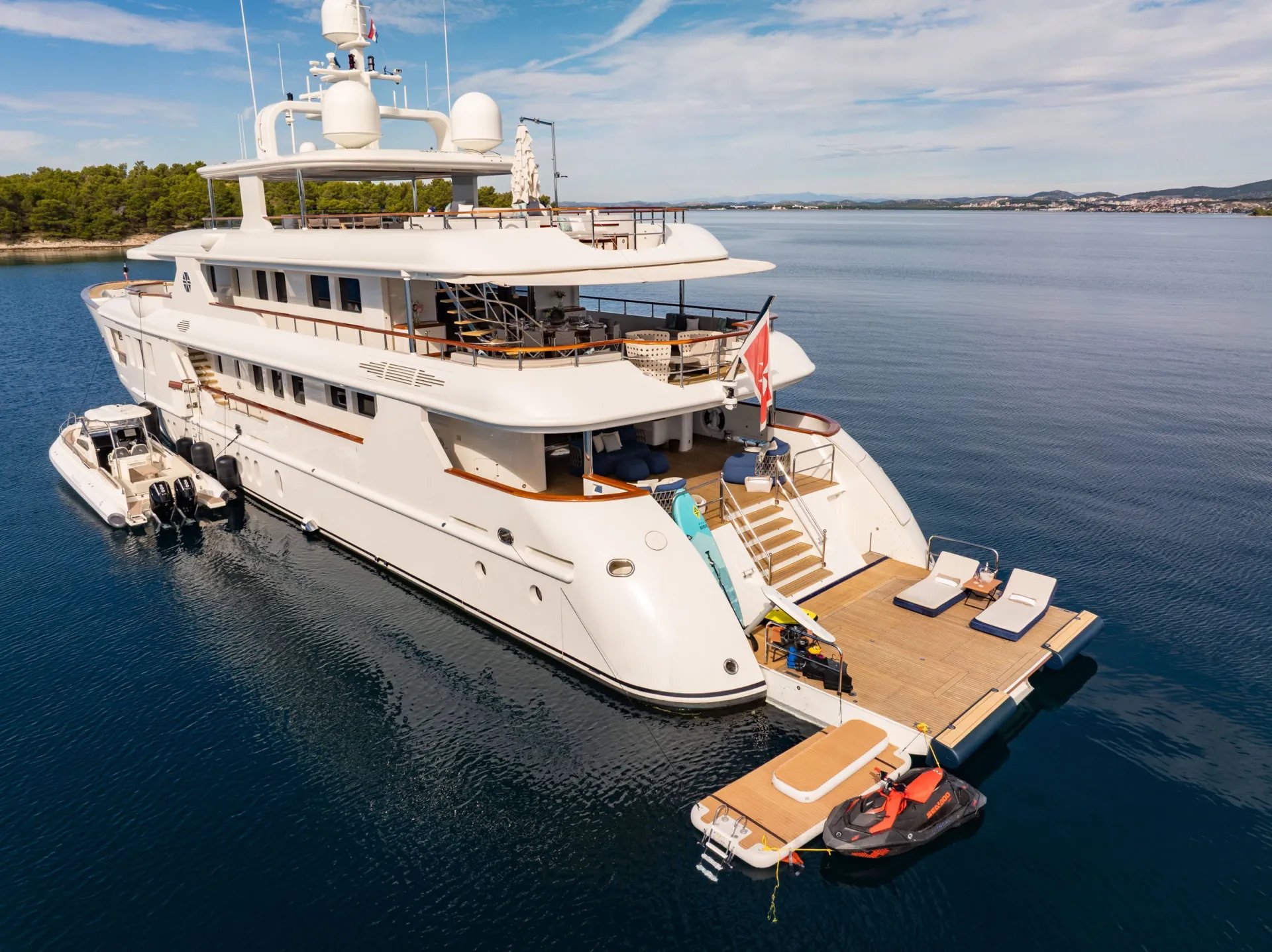 INCAL yacht detail photo