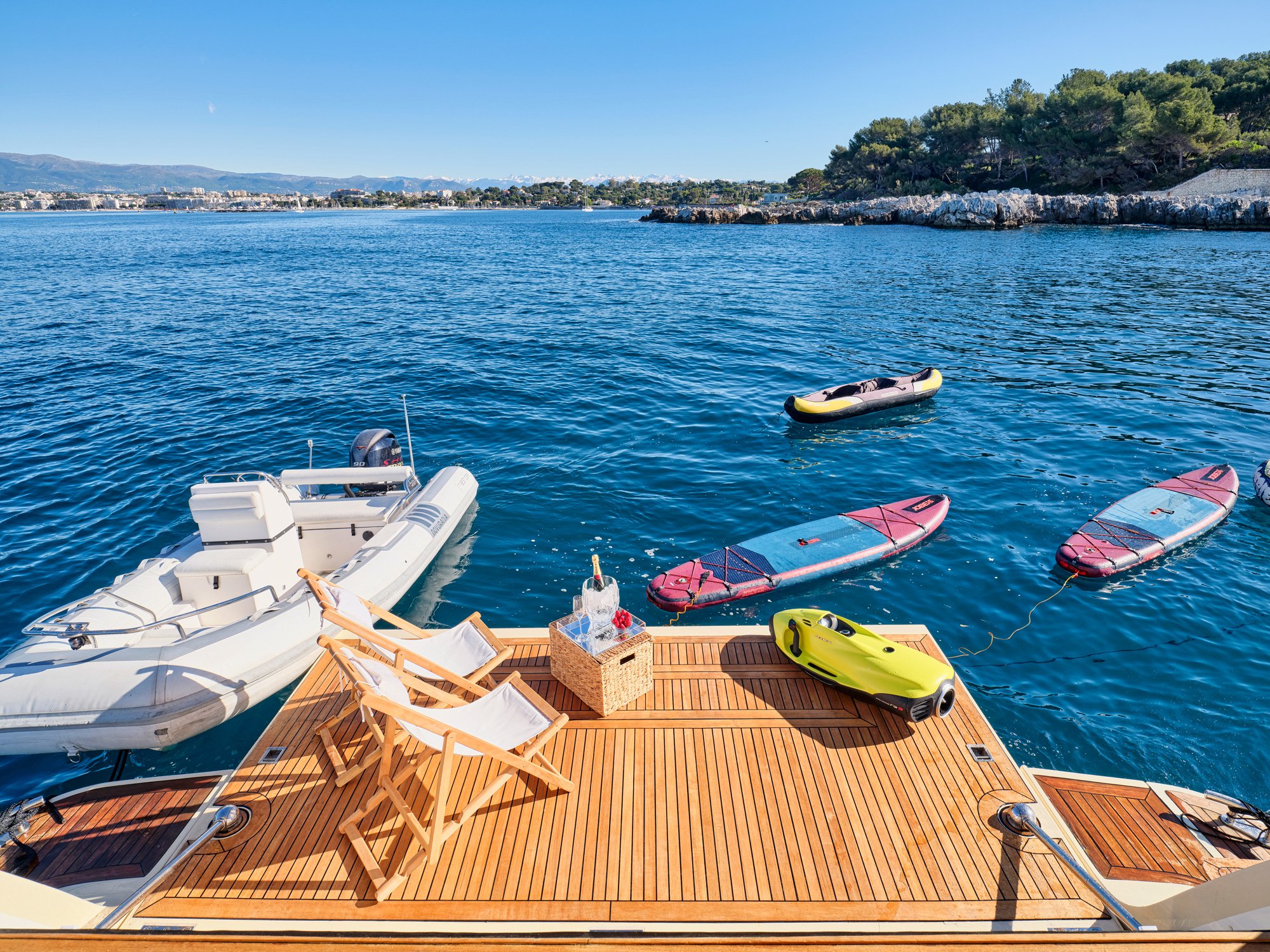 BEST OFF yacht detail photo