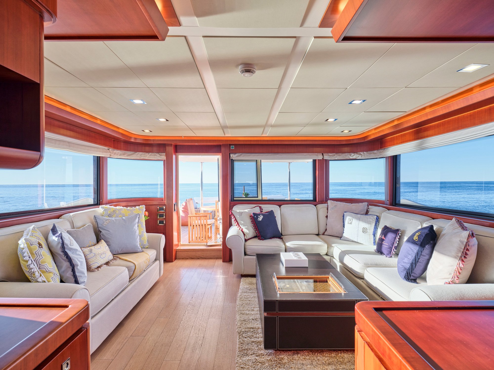 BEST OFF yacht detail photo