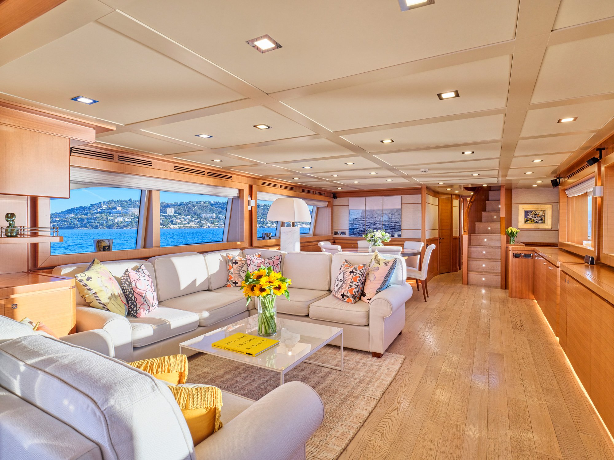 BEST OFF yacht detail photo