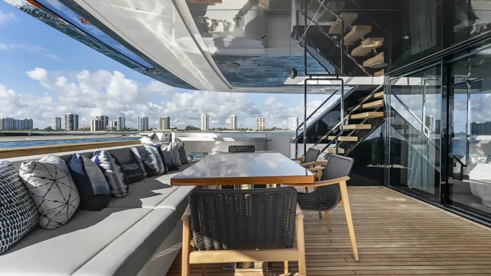 EVEXIAS I yacht detail photo
