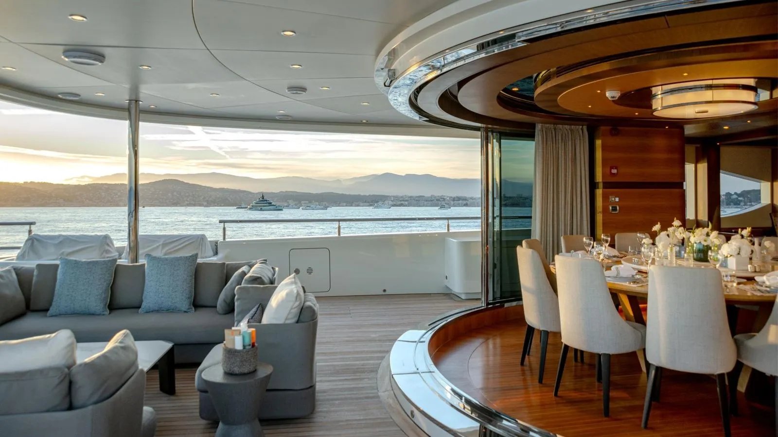 QUASAR master suite