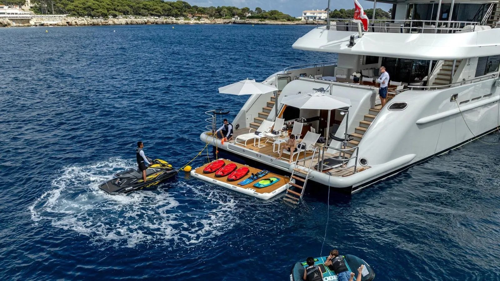 QUASAR yacht detail photo