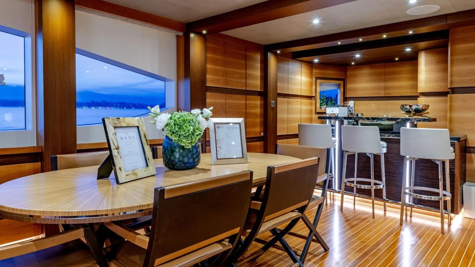 QUASAR yacht detail photo
