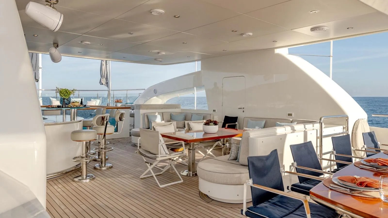 QUASAR yacht detail photo