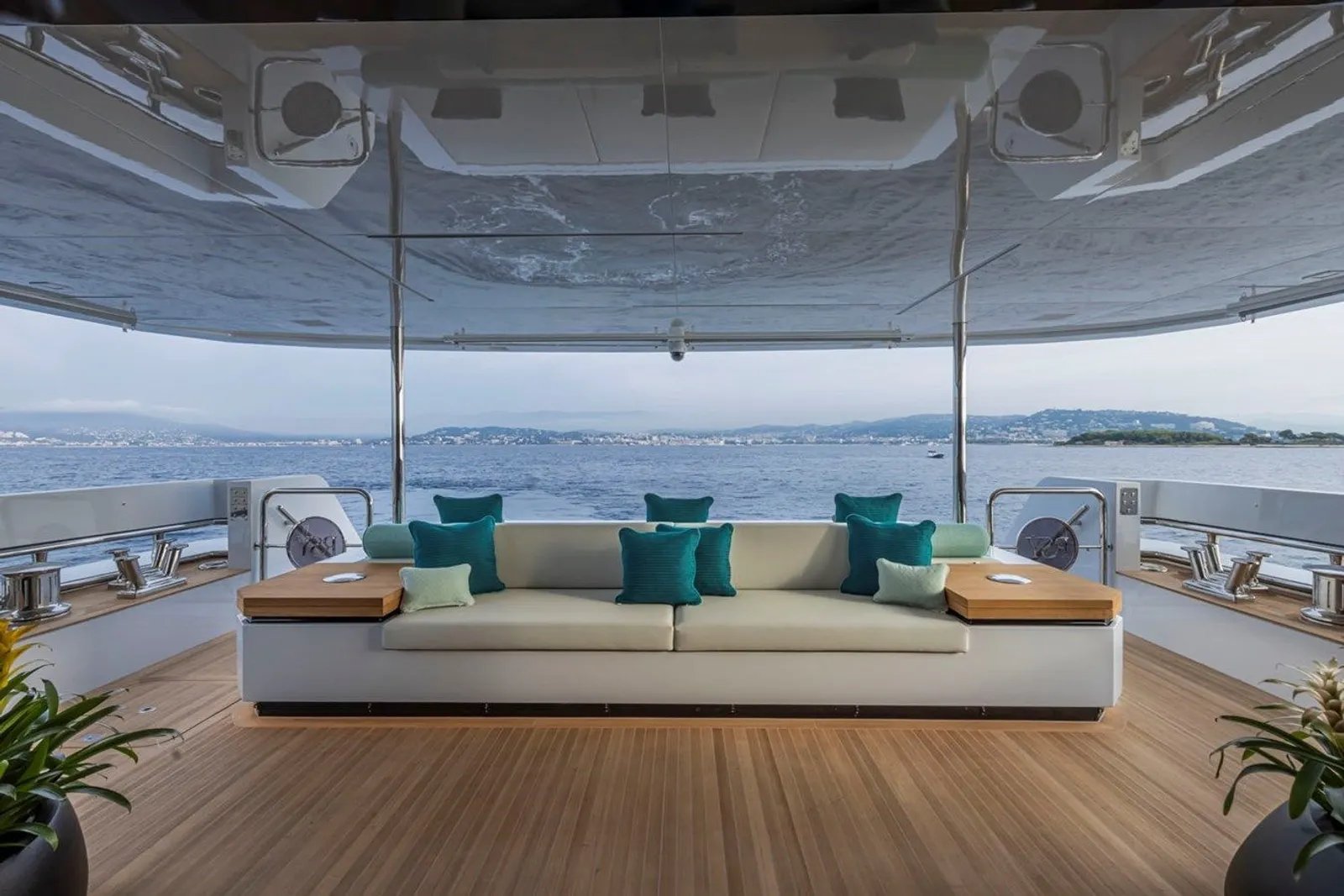 EMOCEAN yacht detail photo