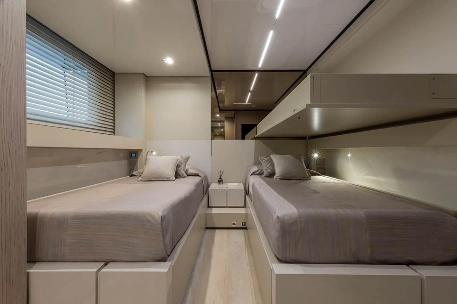 EMOCEAN yacht detail photo