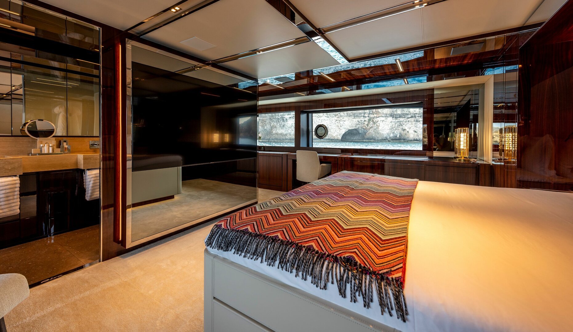 FIGURATI yacht detail photo
