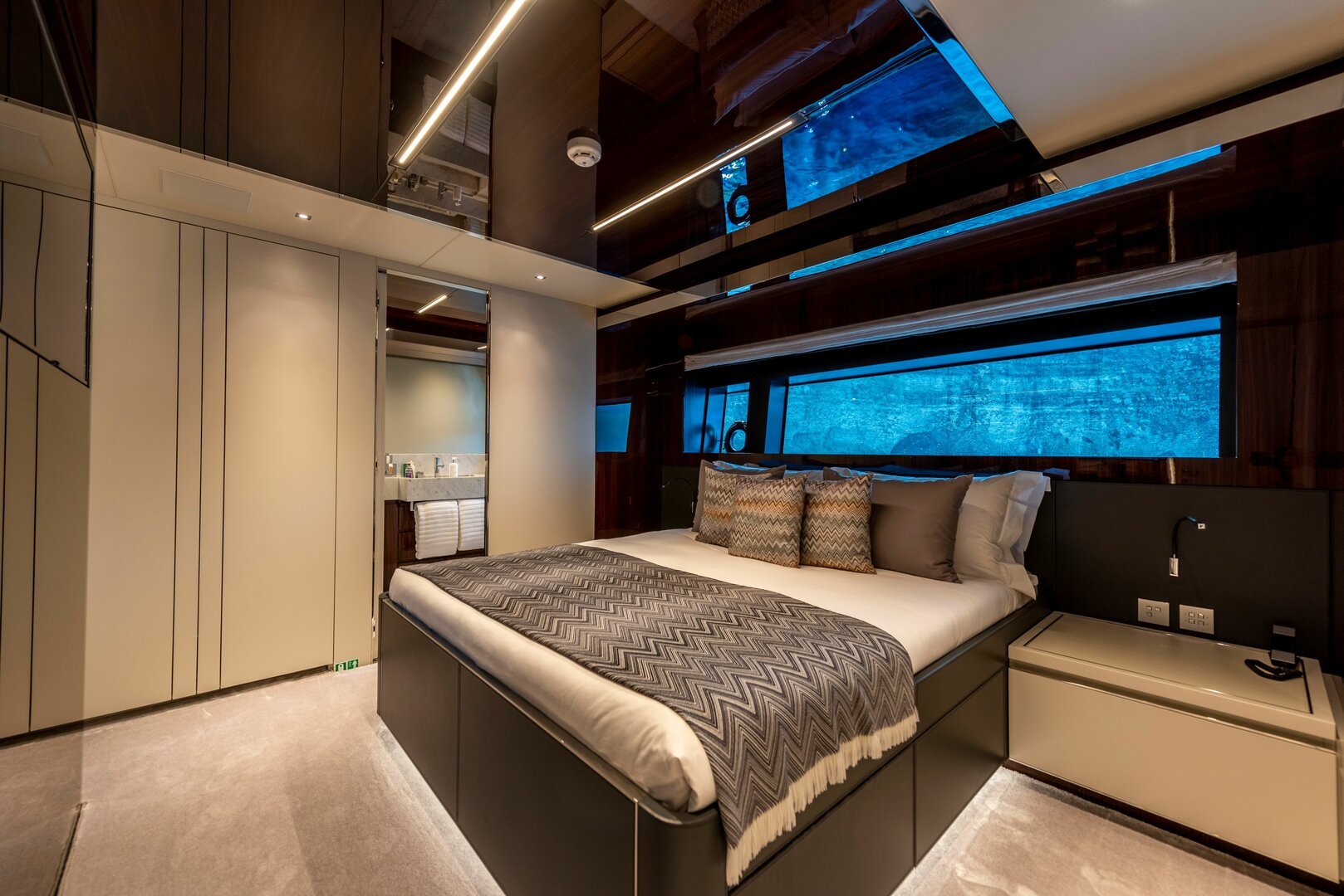 FIGURATI yacht detail photo
