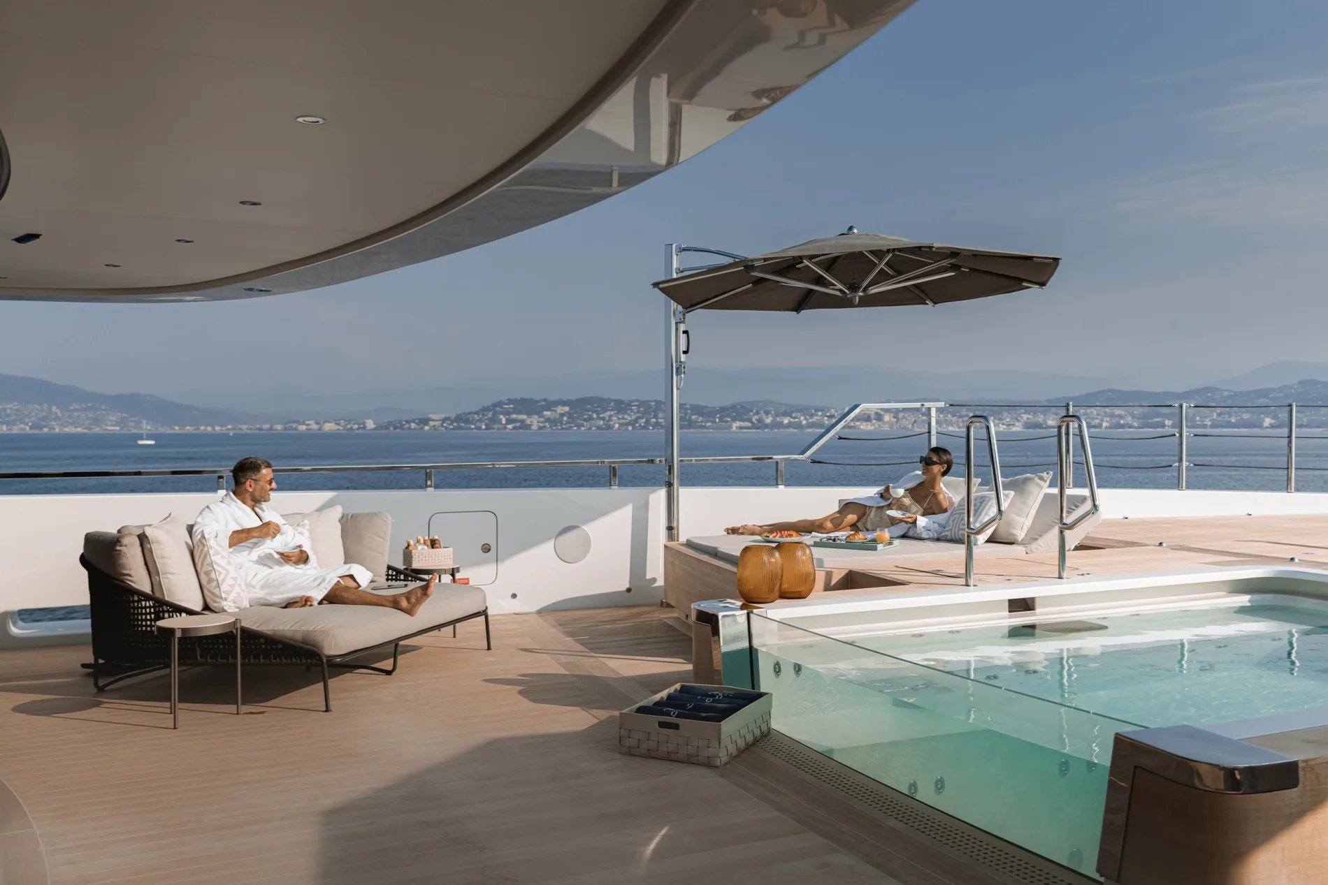 LEMON TREE yacht detail photo