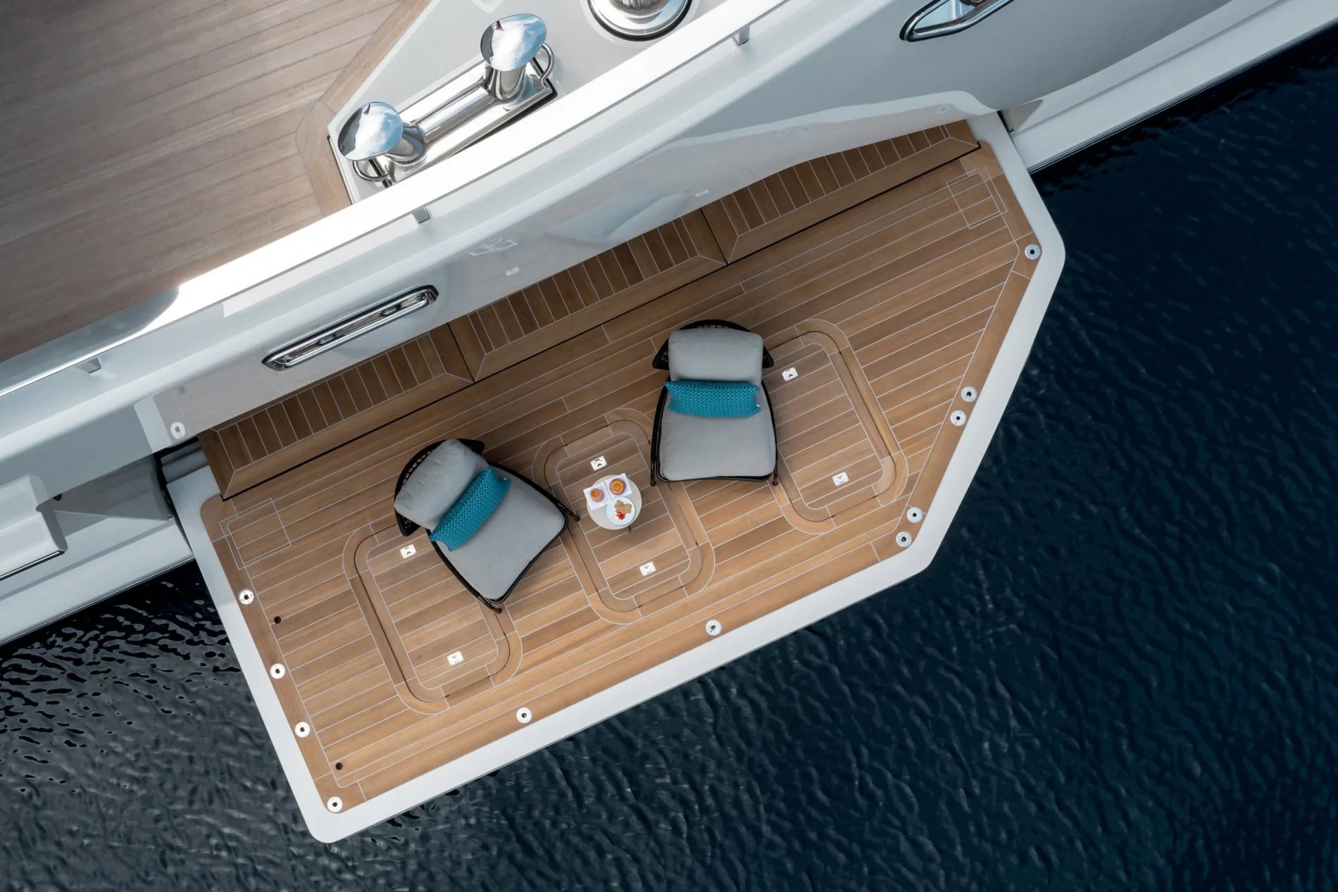 LEMON TREE yacht detail photo