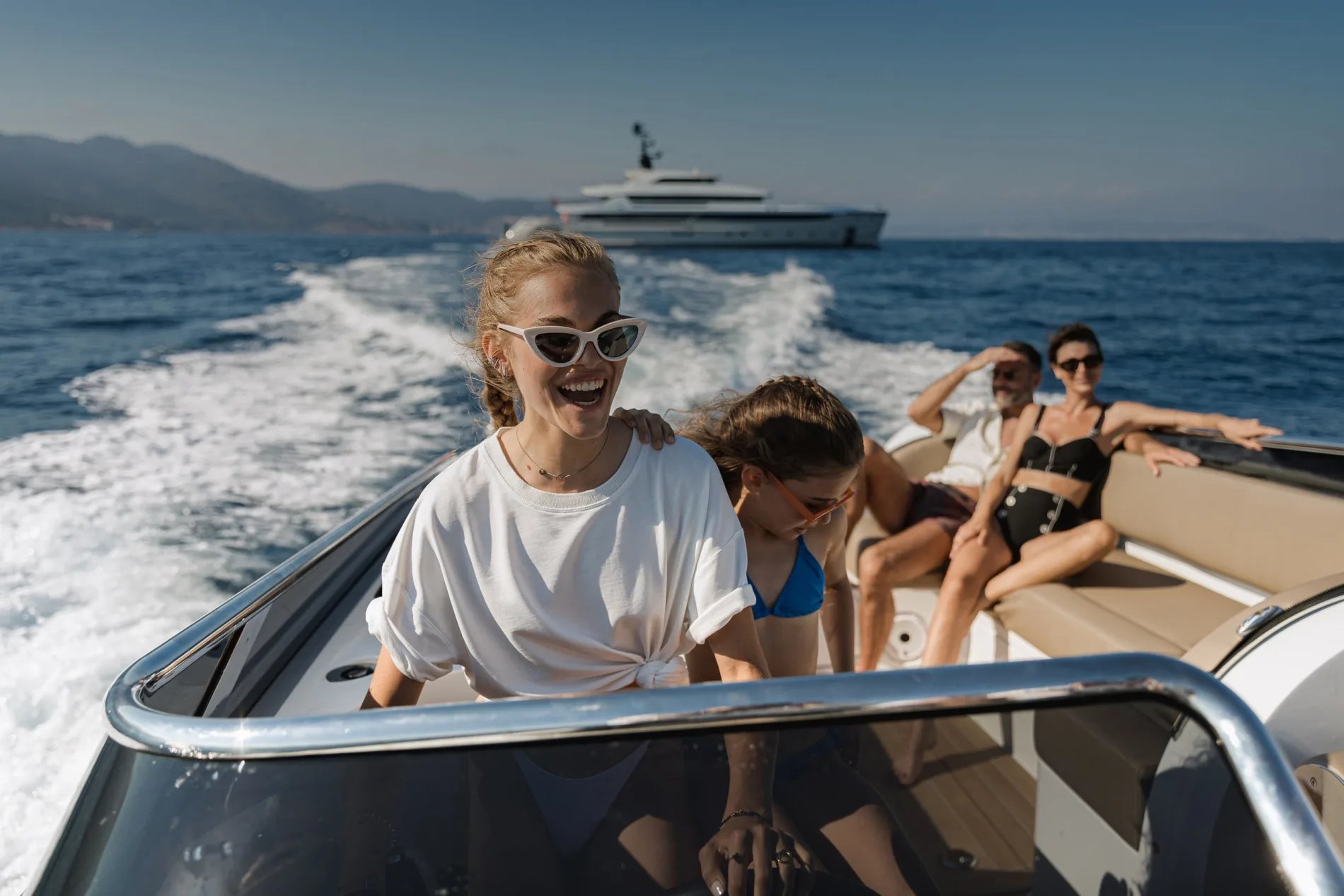 LEMON TREE yacht detail photo
