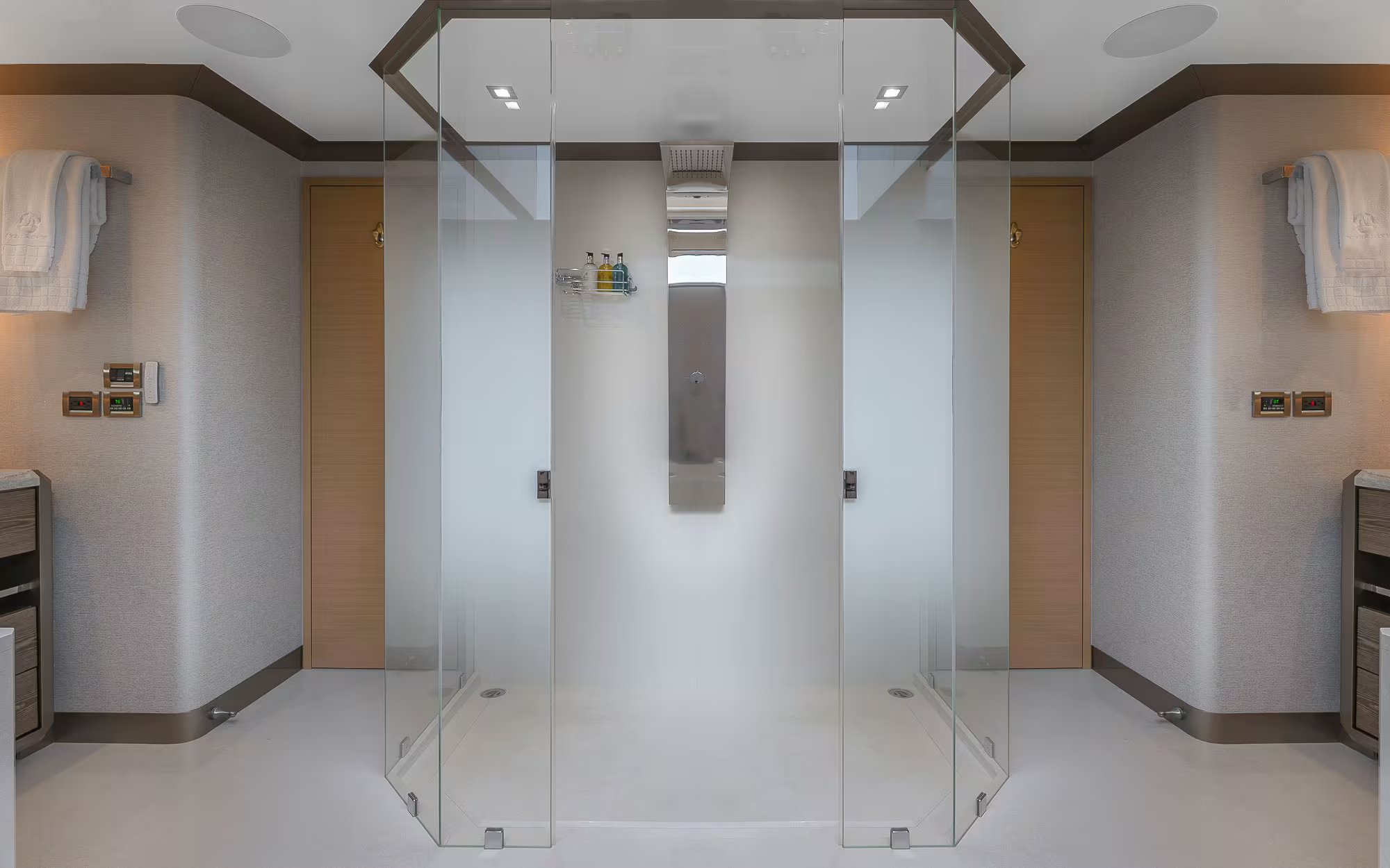 ENTREPRENEUR yacht detail photo
