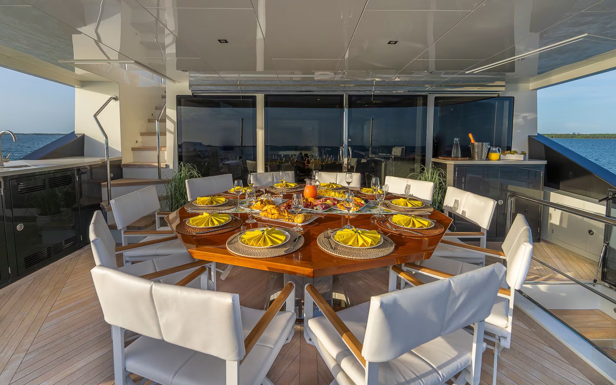 ENTREPRENEUR yacht detail photo
