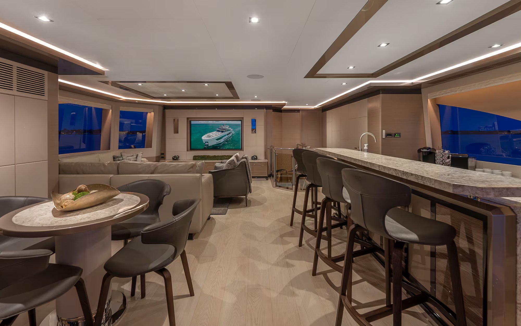 ENTREPRENEUR yacht detail photo