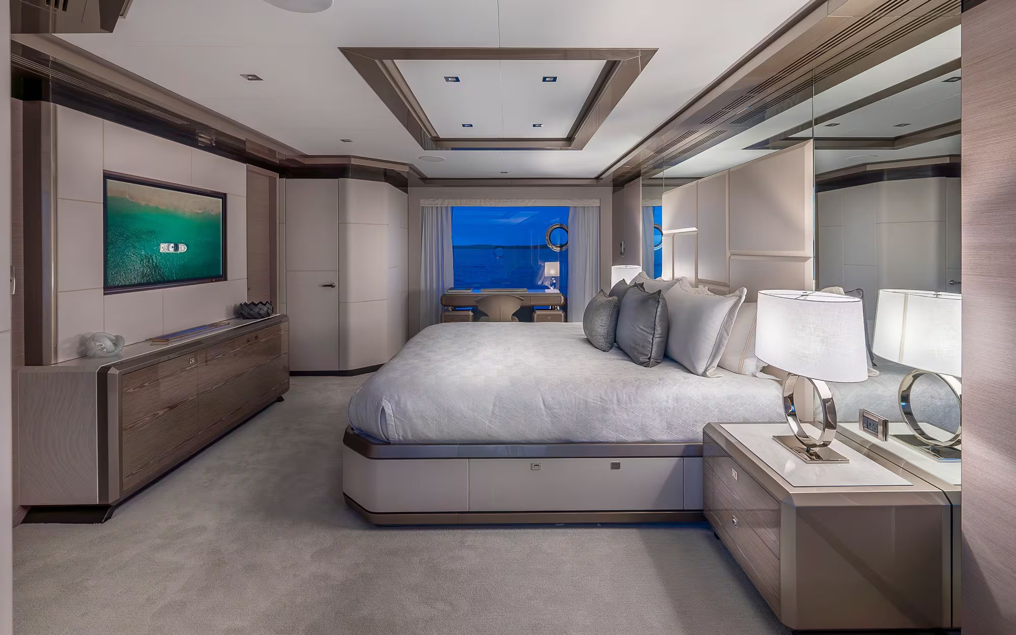 ENTREPRENEUR yacht detail photo
