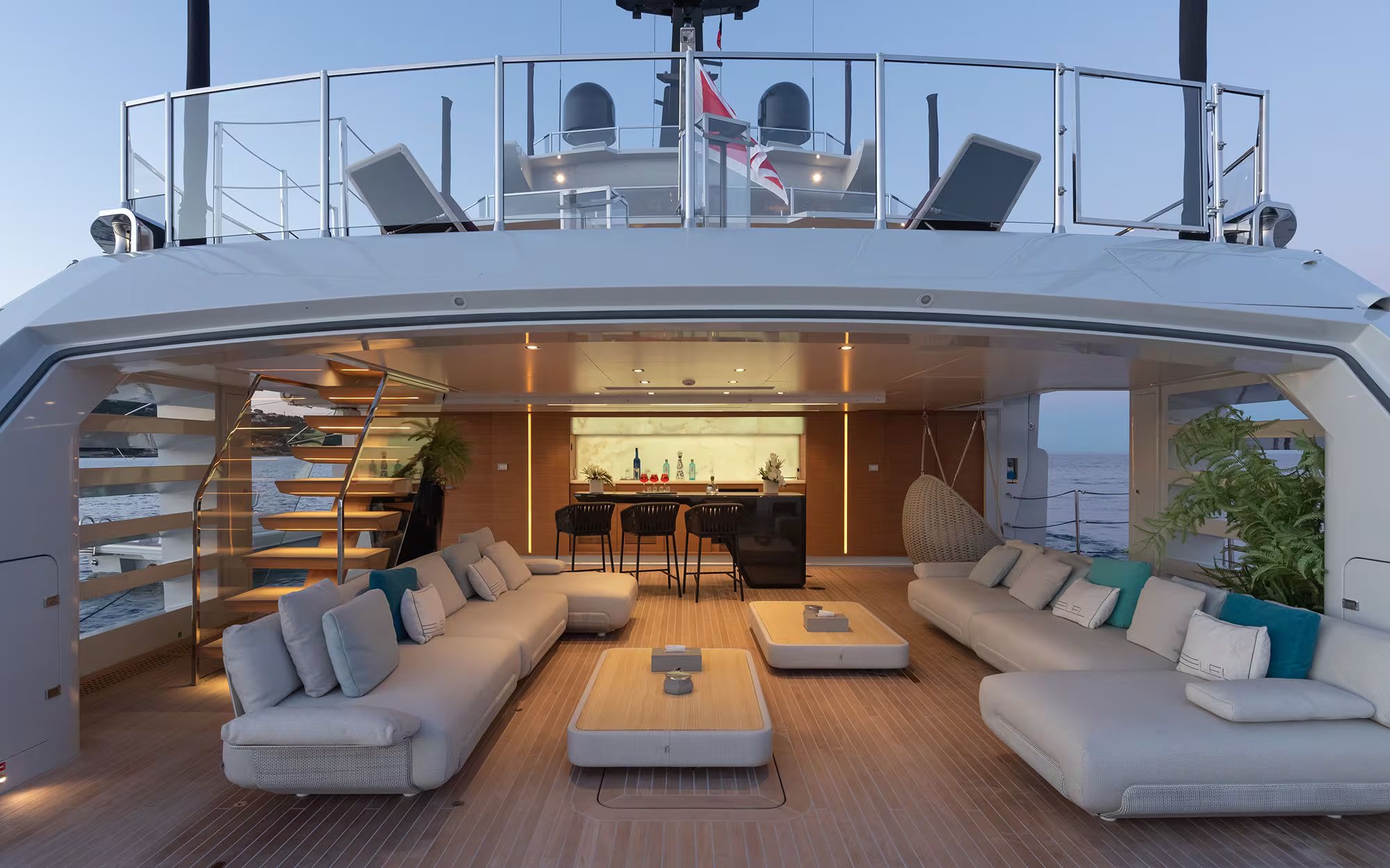LEL yacht detail photo