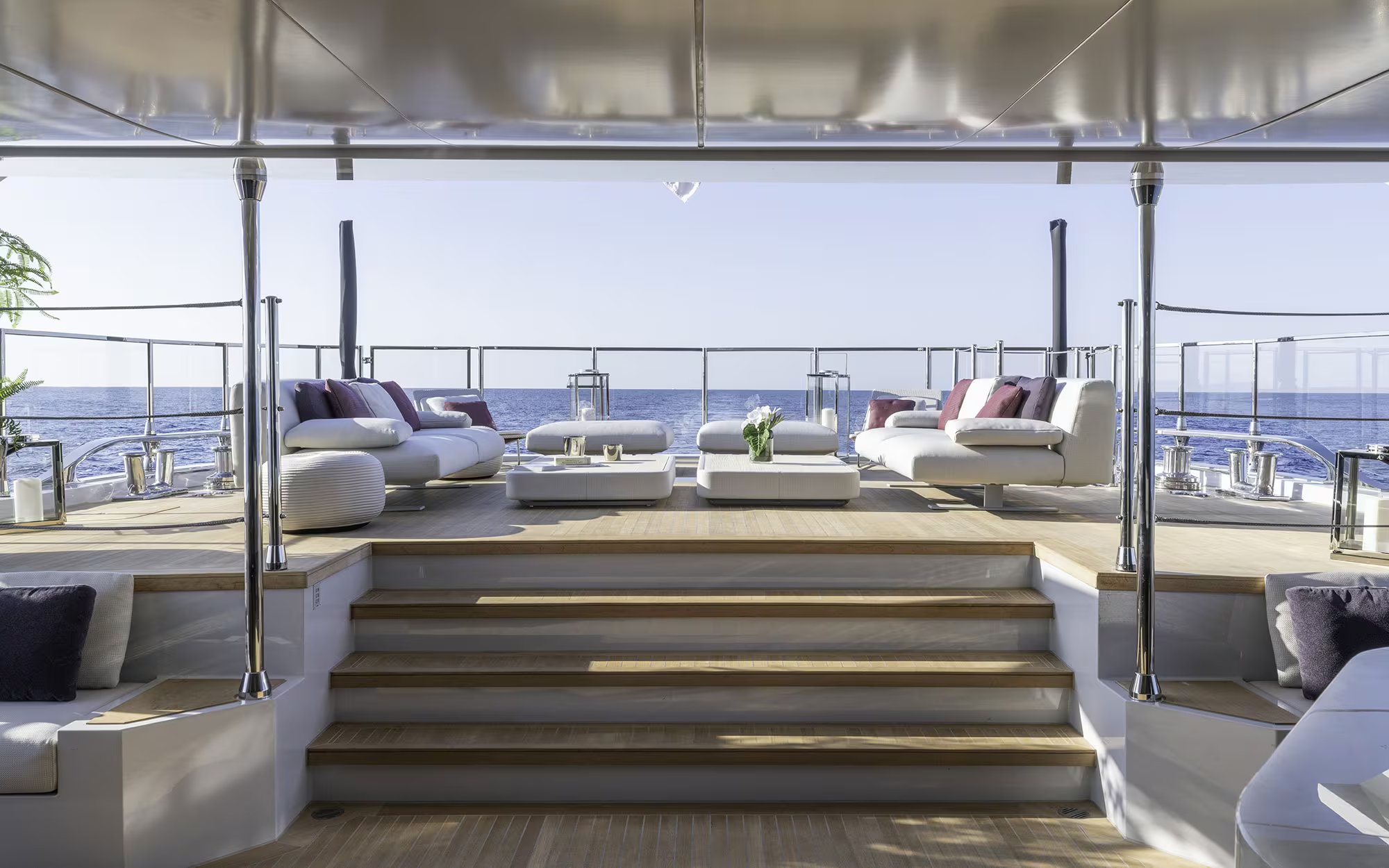 LEL yacht detail photo