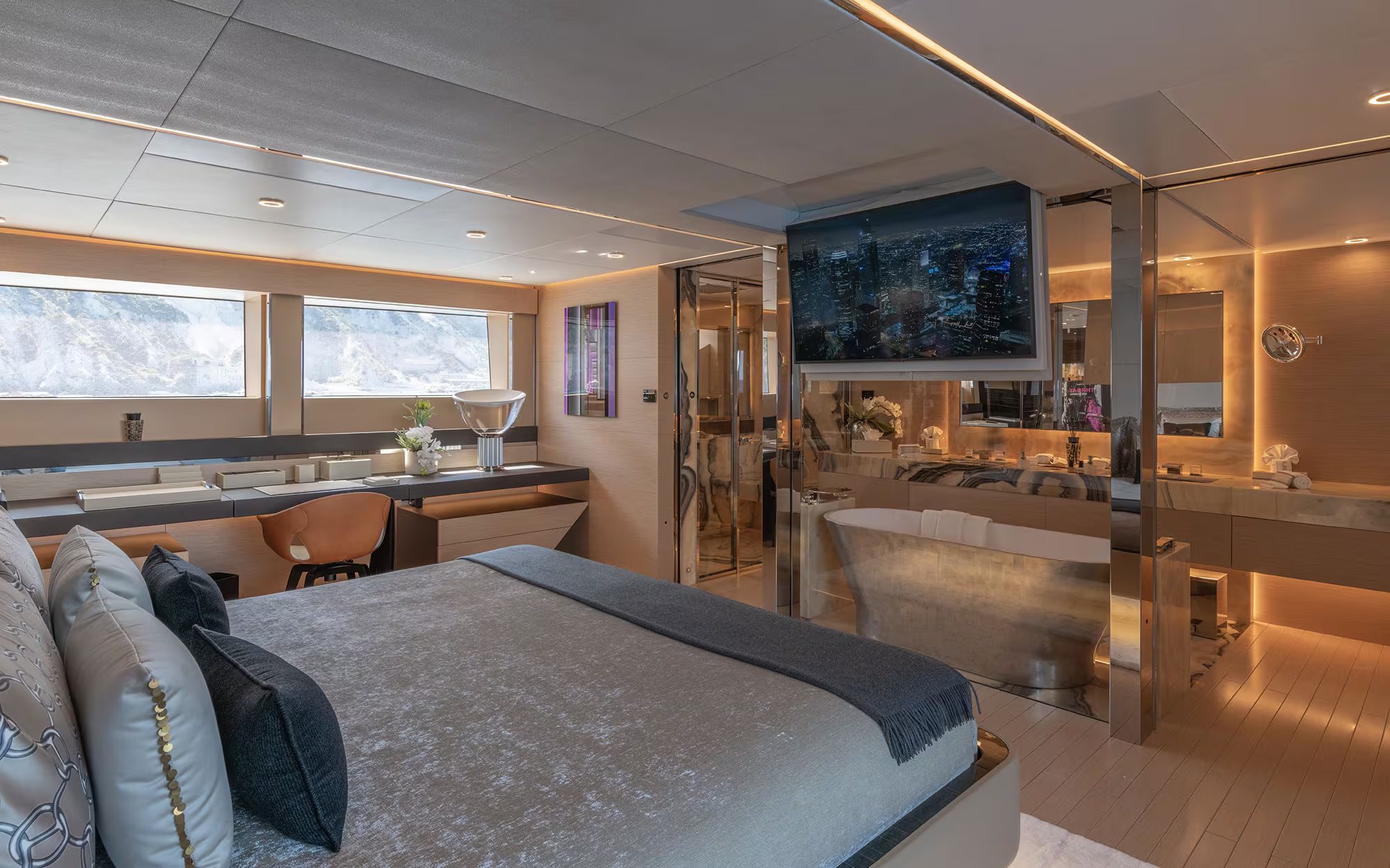 LEL yacht detail photo