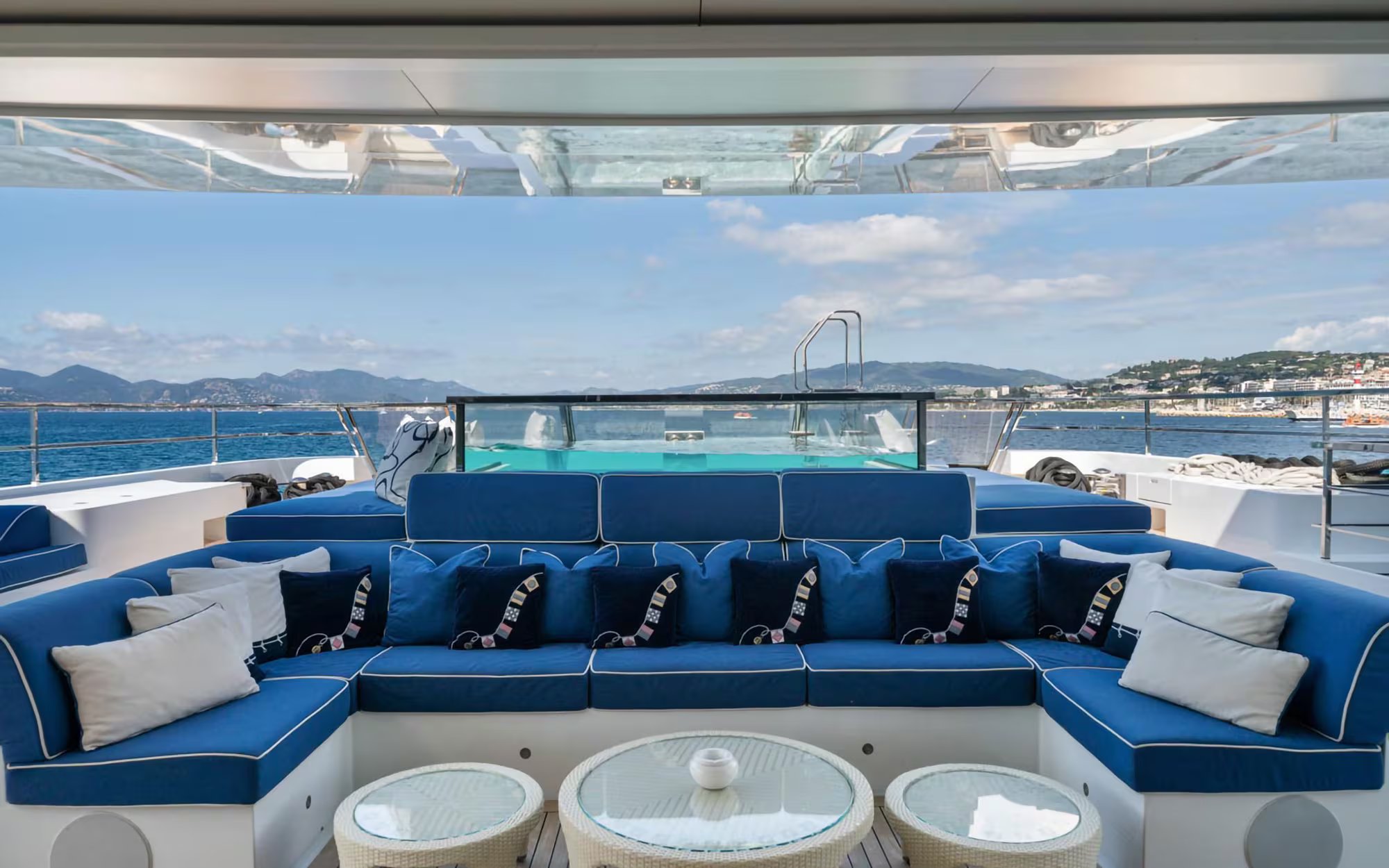 ALULIM yacht detail photo
