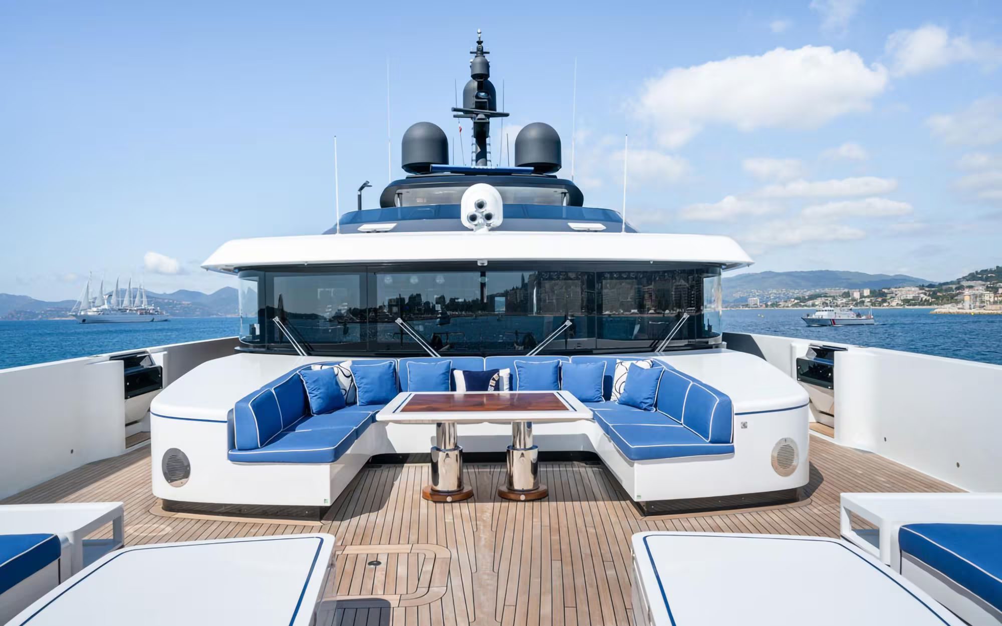 ALULIM yacht detail photo
