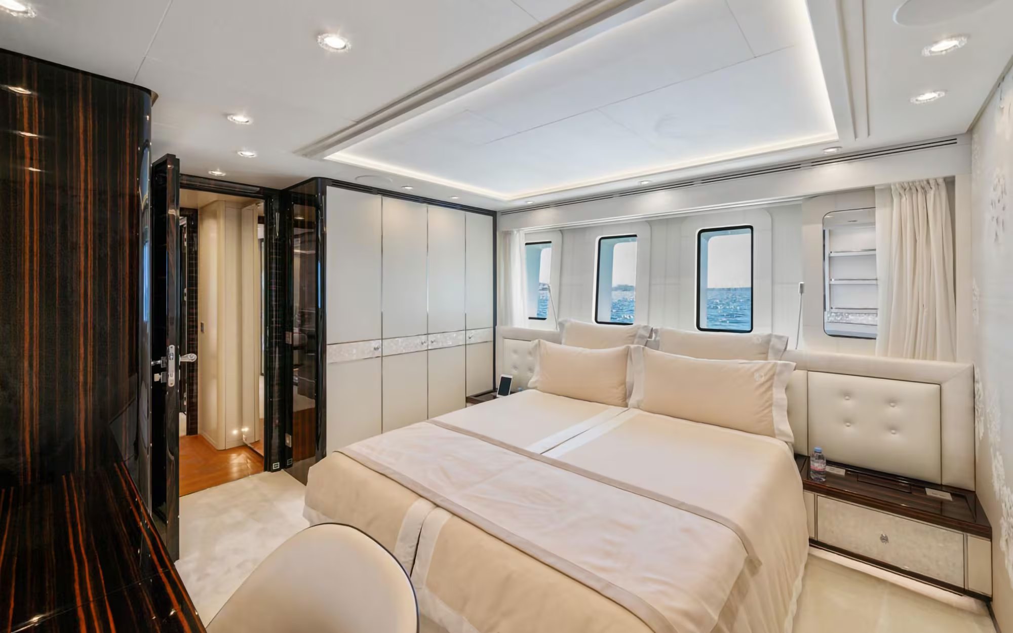 ALULIM yacht detail photo
