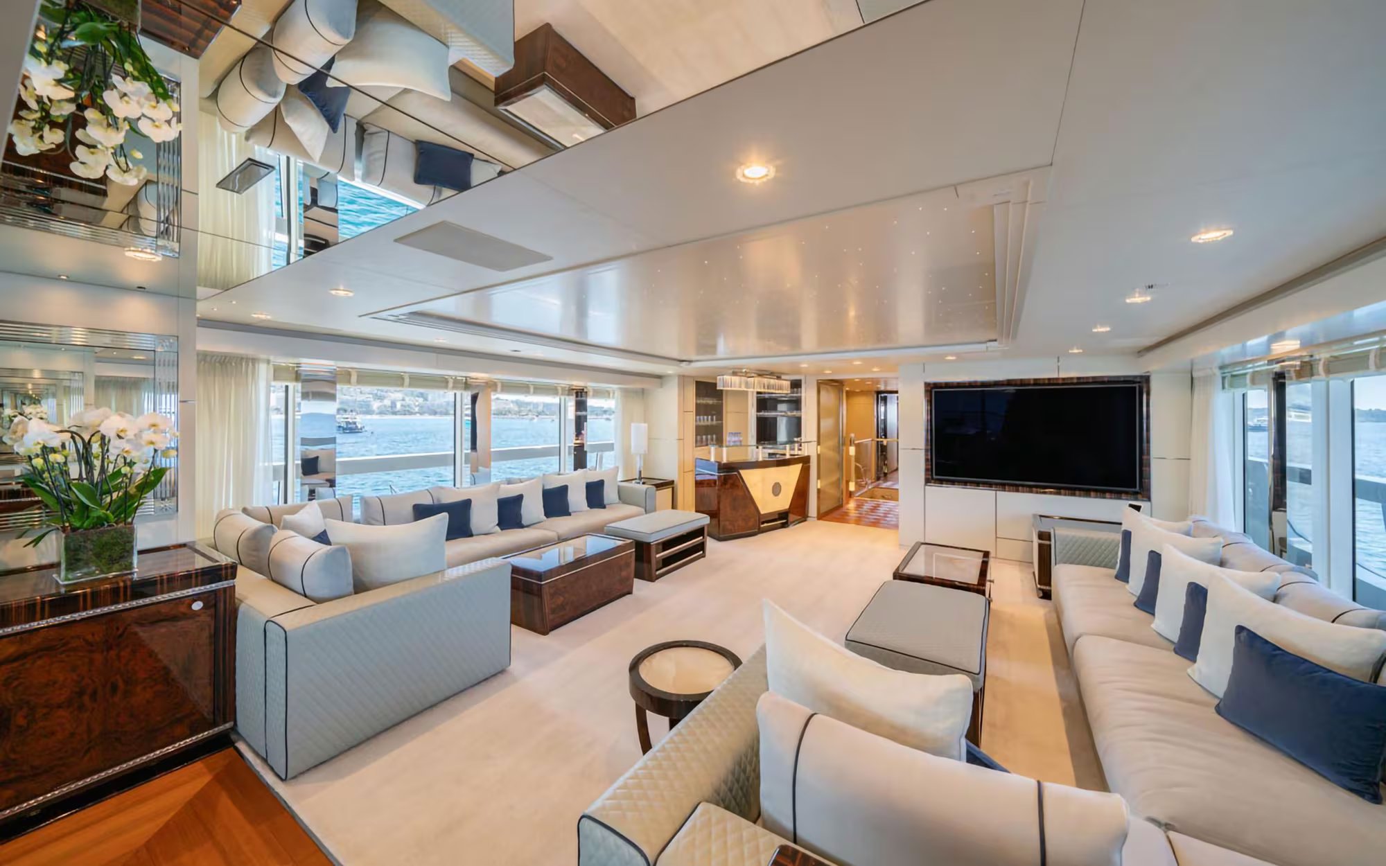 ALULIM yacht detail photo