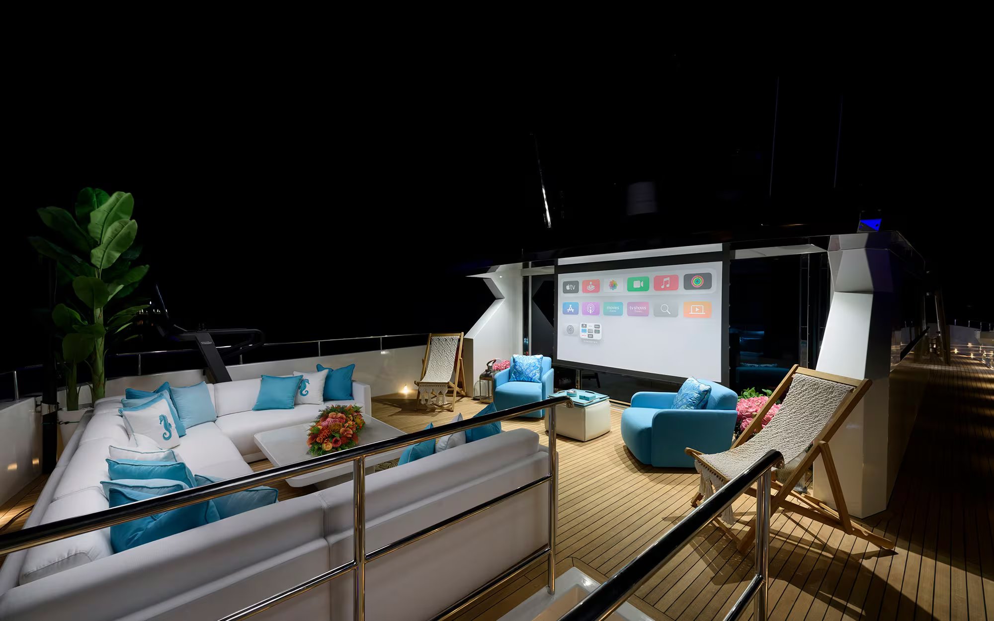 LADY LUNA yacht detail photo