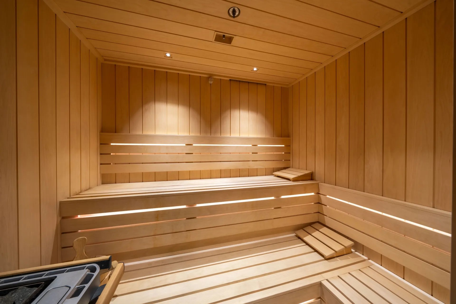 RELIANCE yacht detail photo