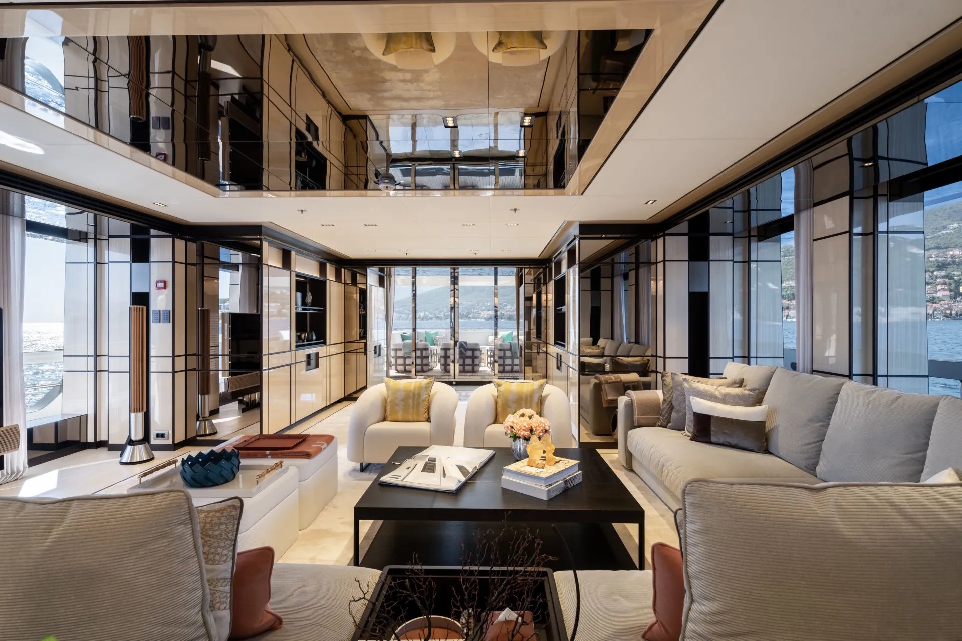 RELIANCE yacht detail photo