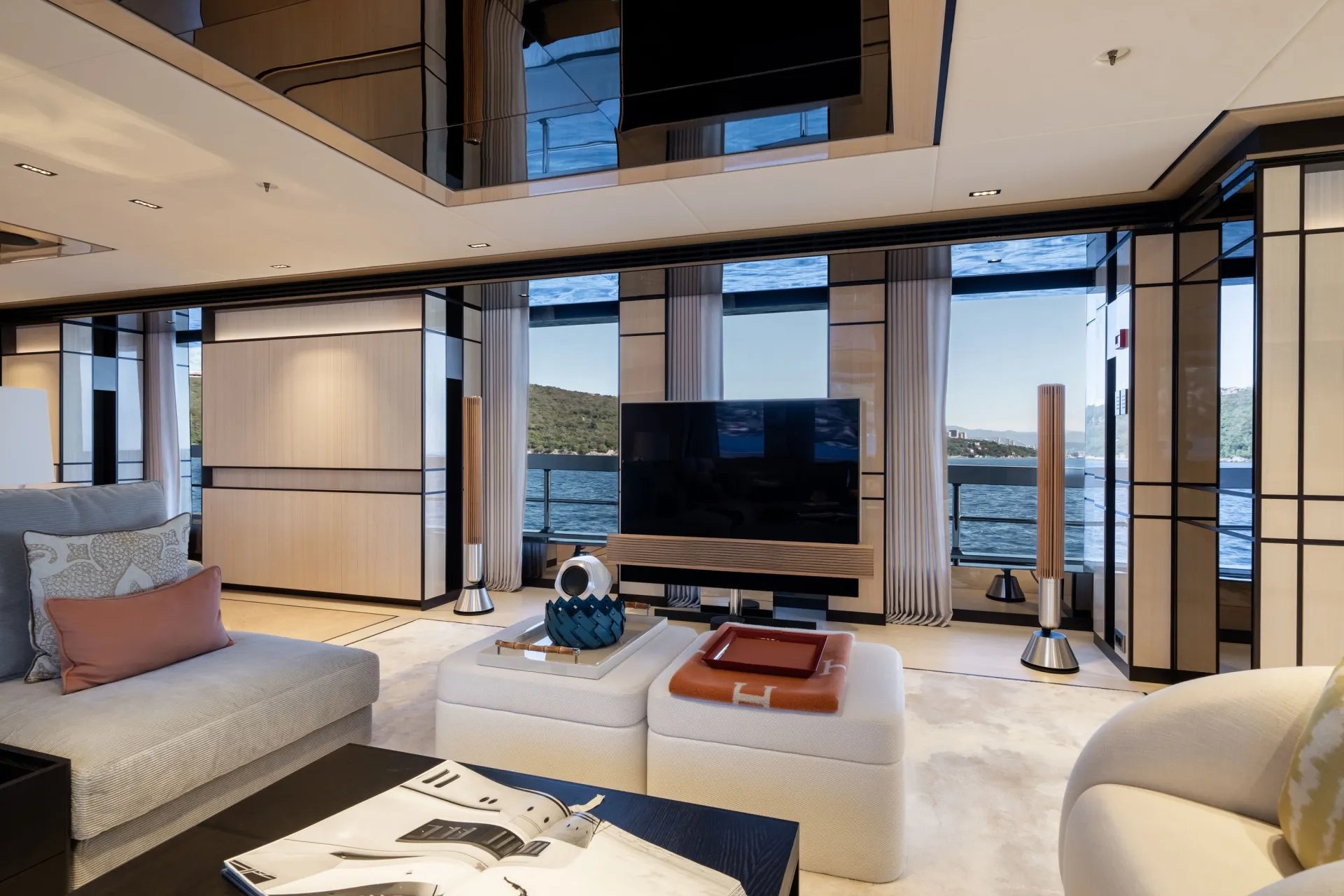 RELIANCE yacht detail photo