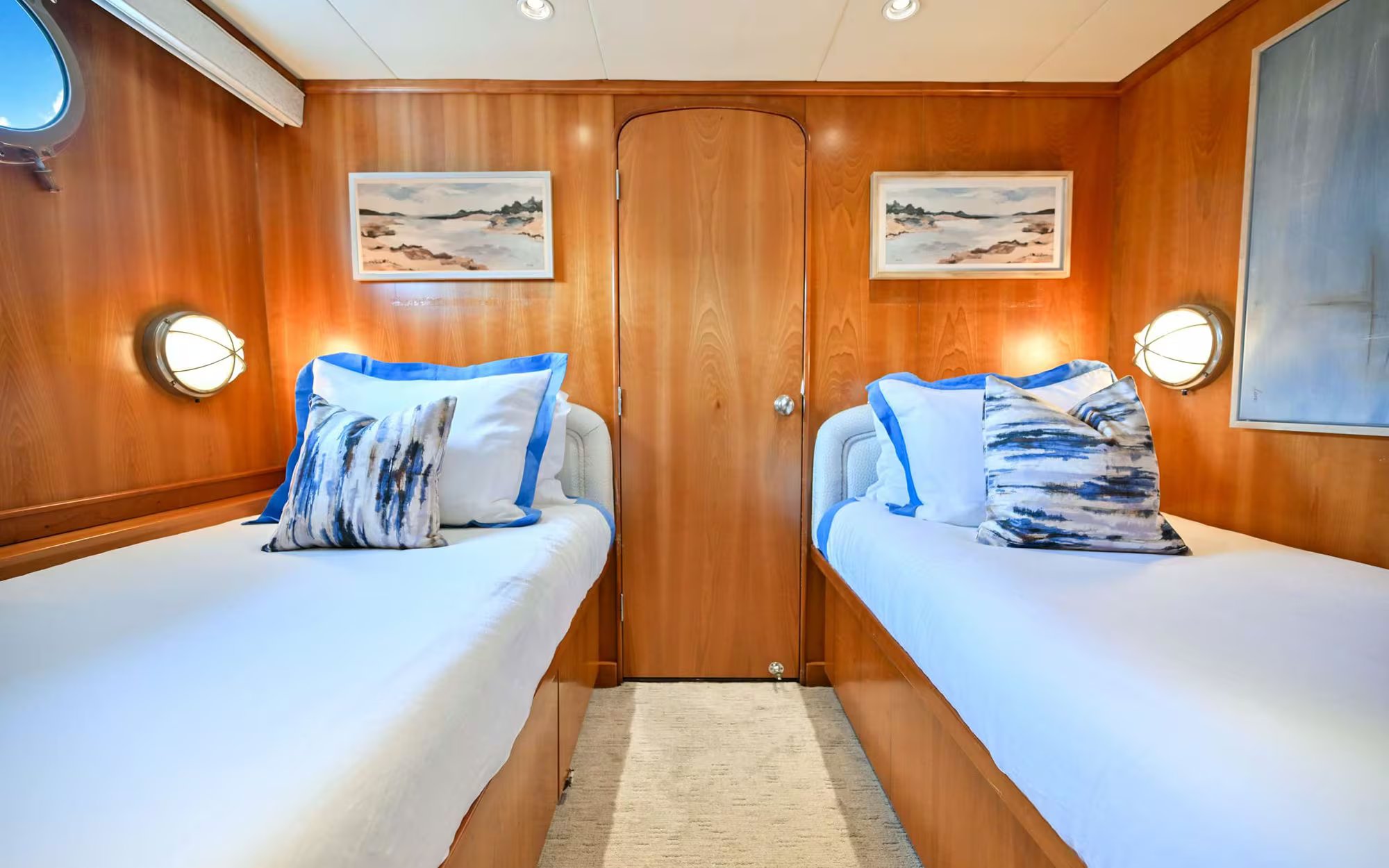 BIRDY yacht detail photo