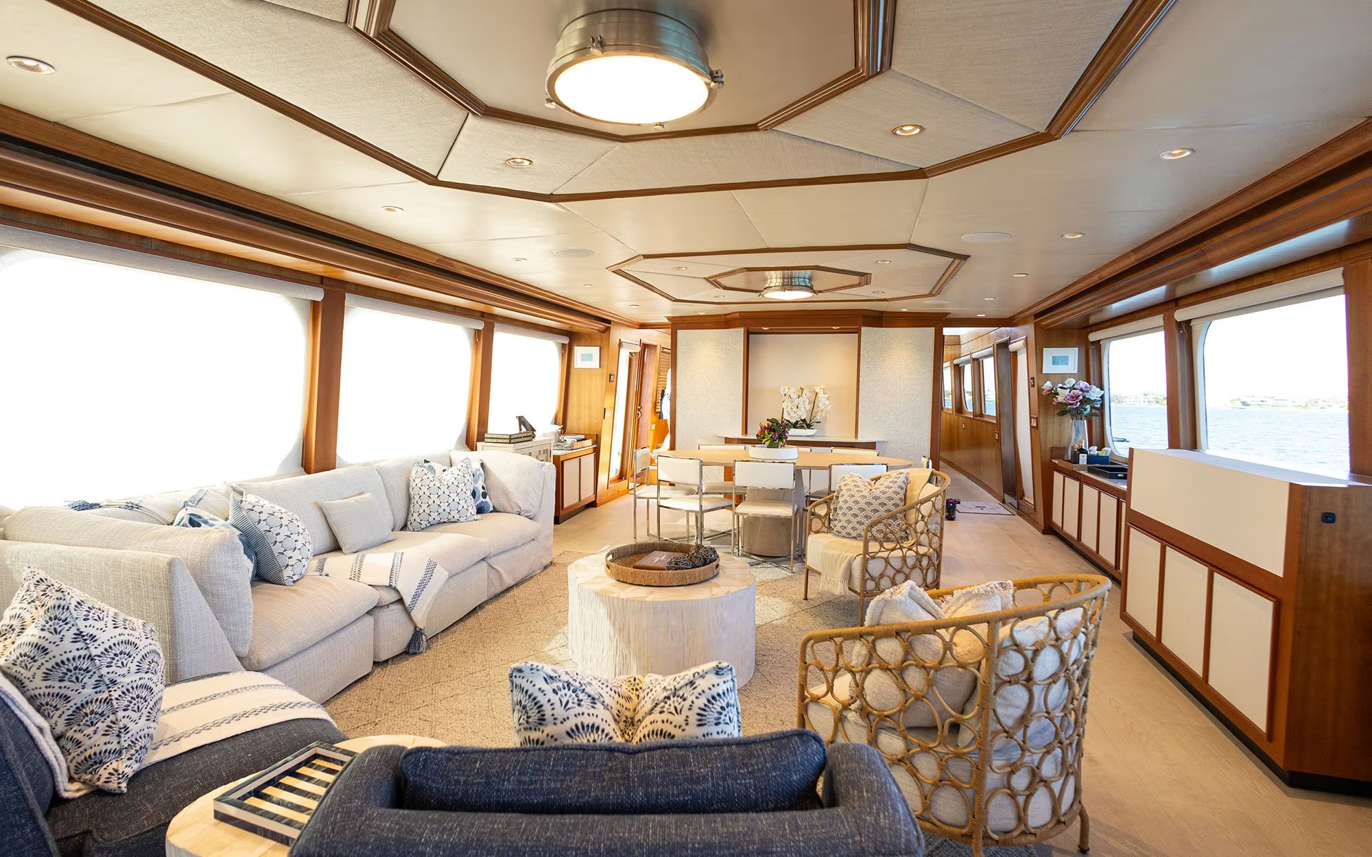BIRDY yacht detail photo
