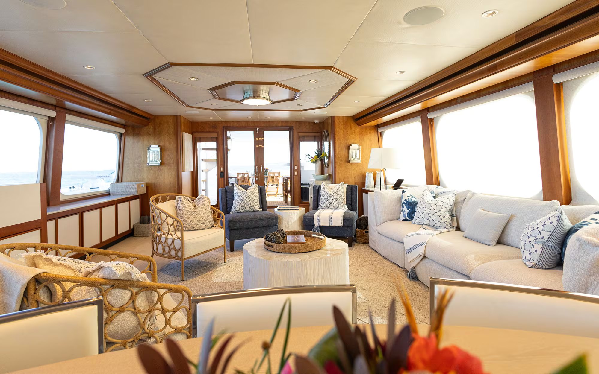 BIRDY yacht detail photo