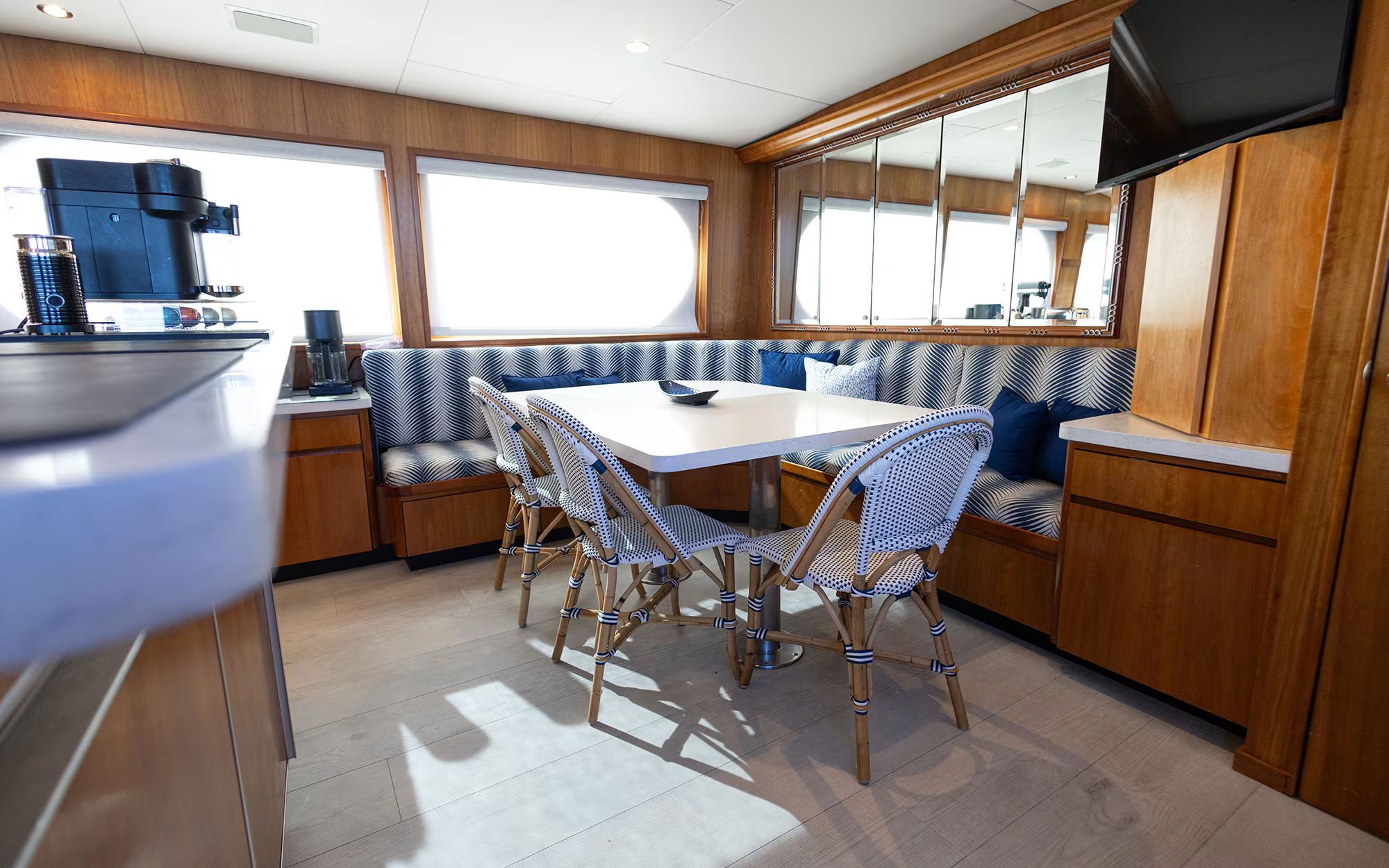 BIRDY yacht detail photo