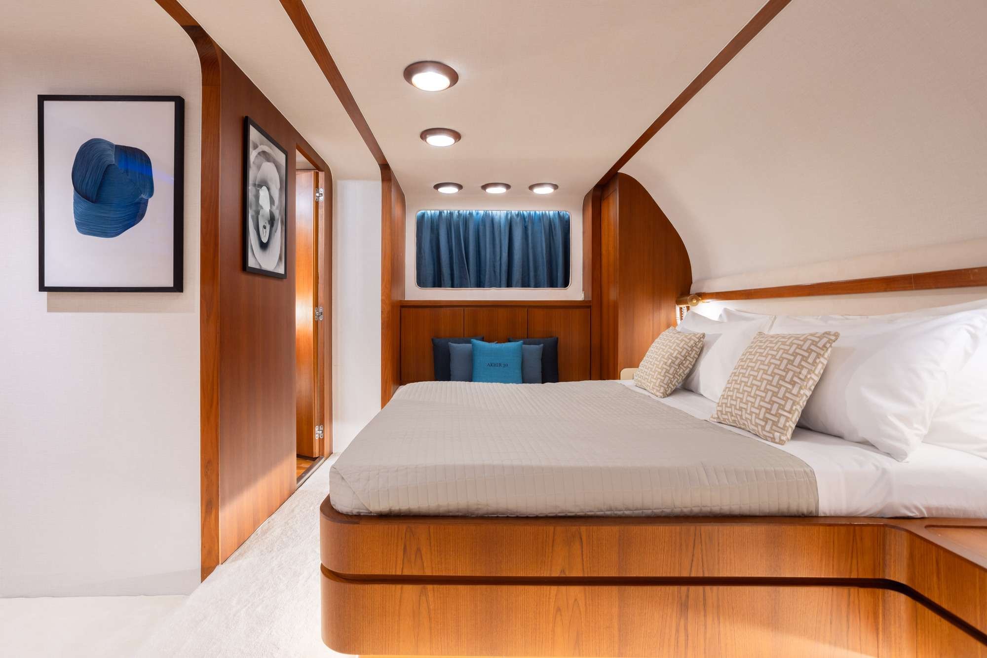OLGA yacht detail photo