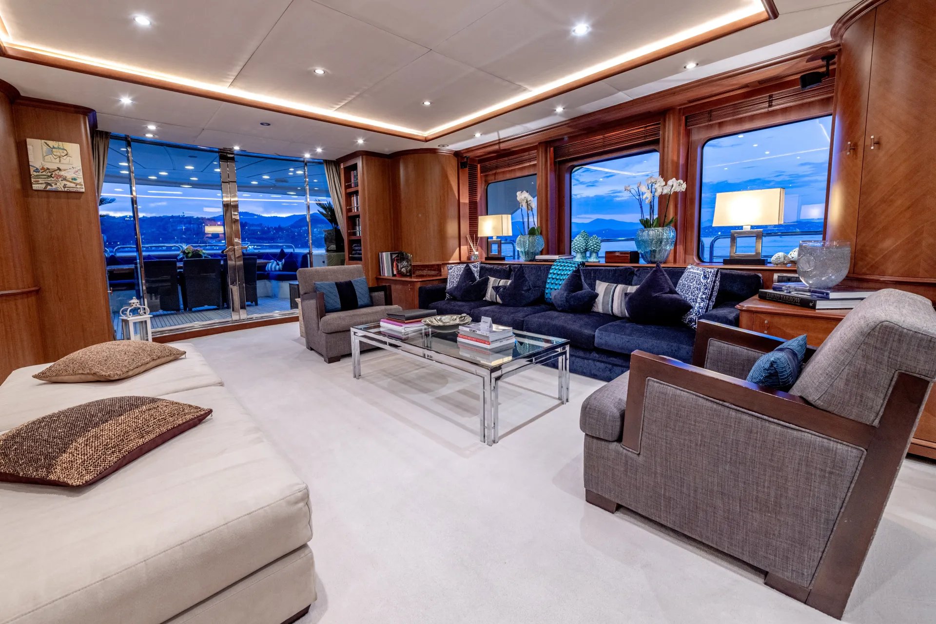 SEA BLUEZ yacht detail photo