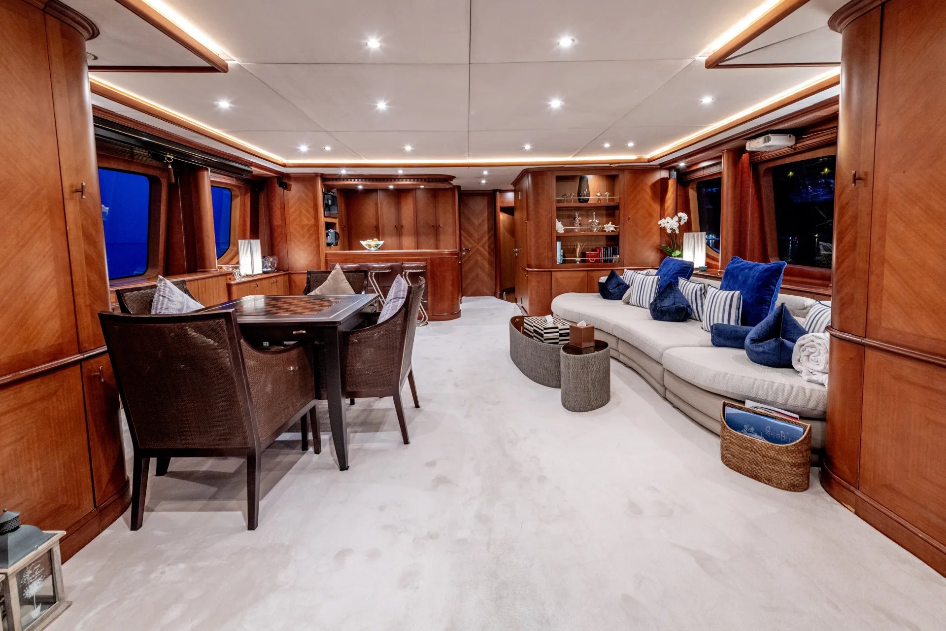 SEA BLUEZ yacht detail photo