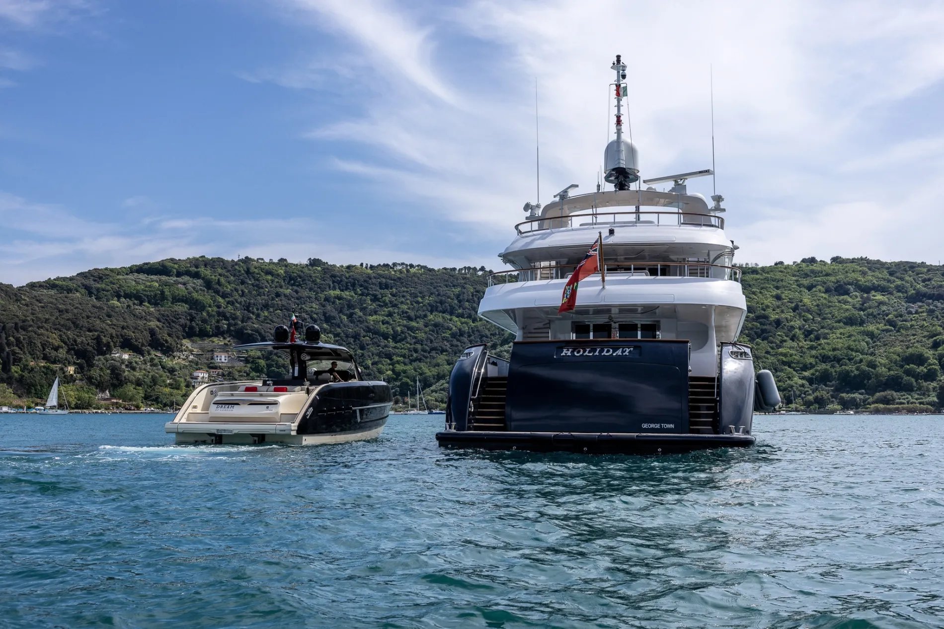 HOLIDAY yacht detail photo